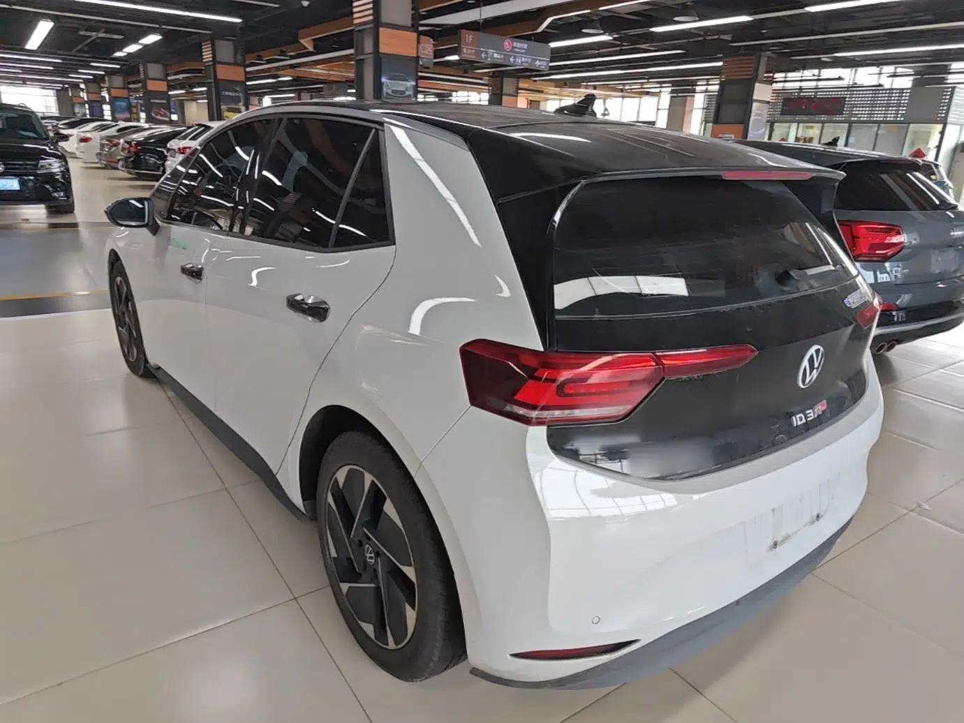 Volkswagen ID.3 2025 Smart Edition Outstanding Model — миниатюра 4