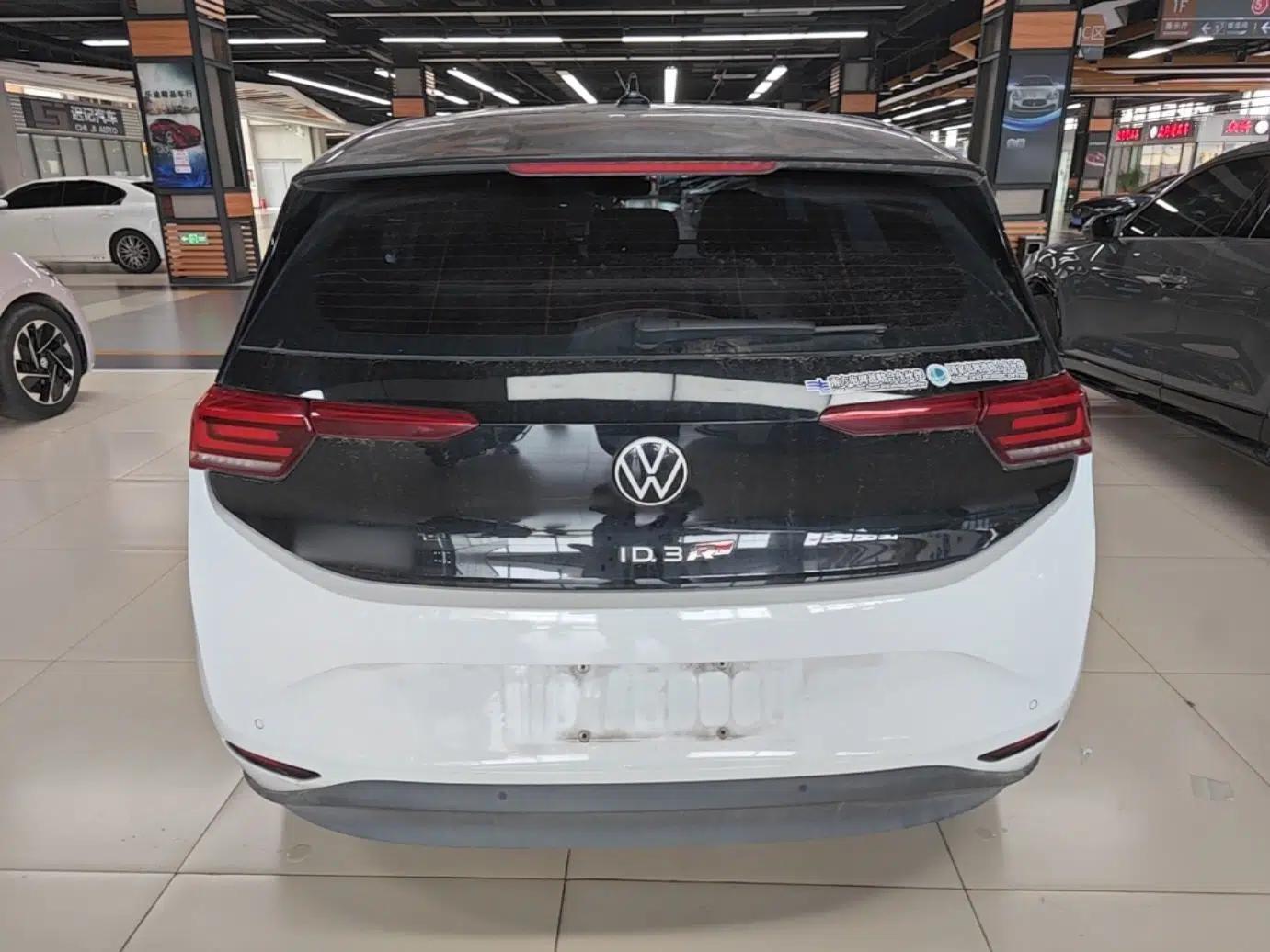 Volkswagen ID.3 2025 Smart Edition Outstanding Model — миниатюра 5