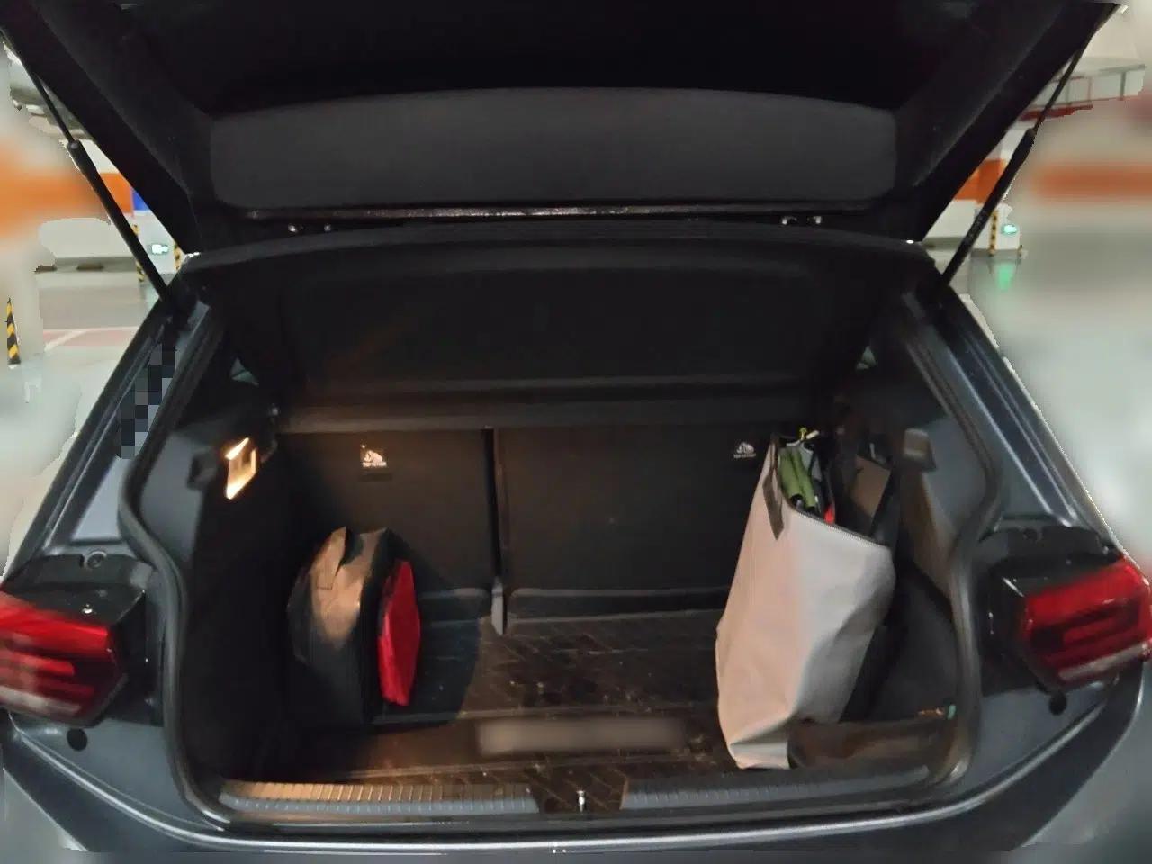 Volkswagen ID.3 2024 Outstanding Edition — миниатюра 16