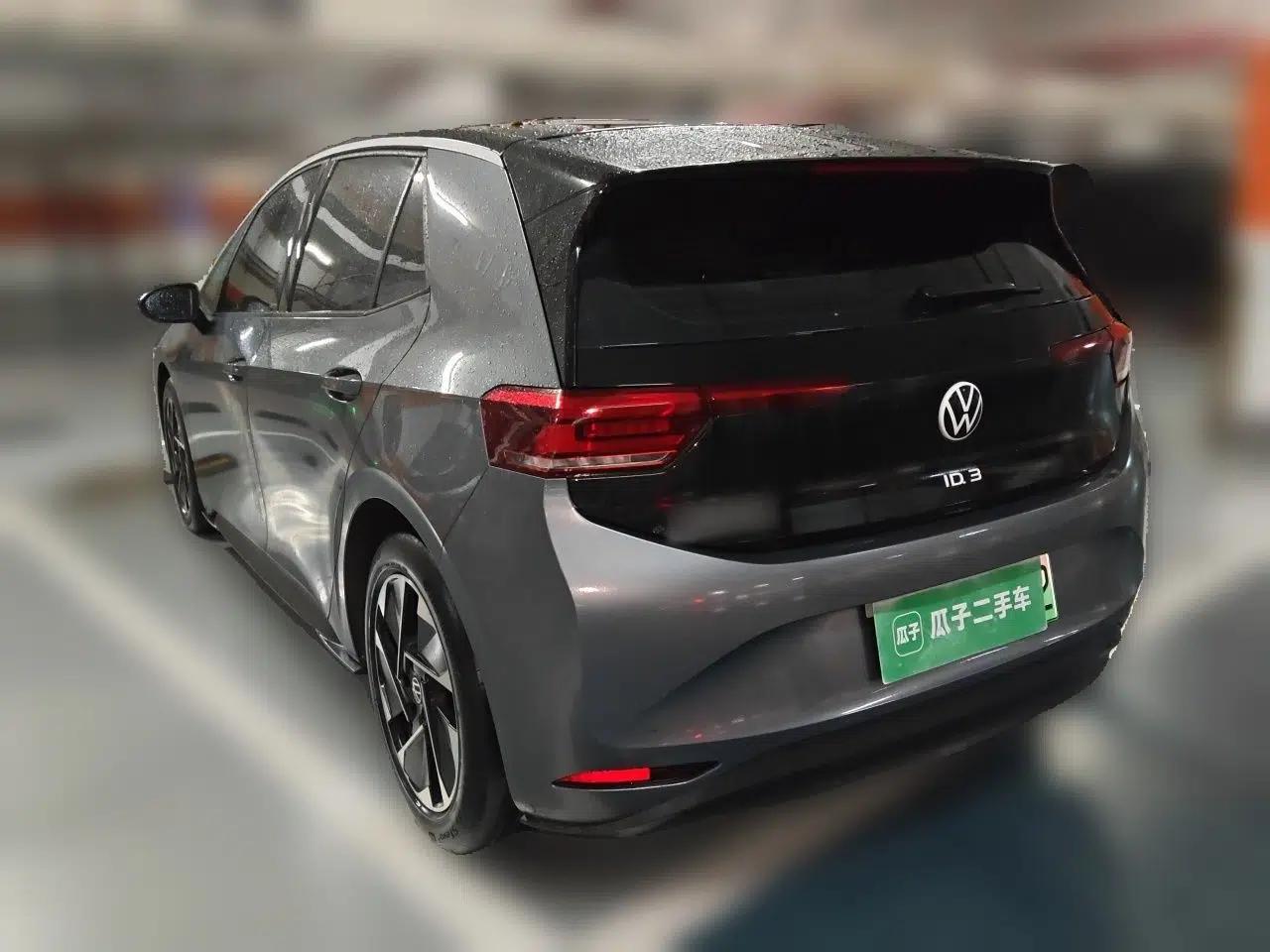 Volkswagen ID.3 2024 Outstanding Edition — миниатюра 4