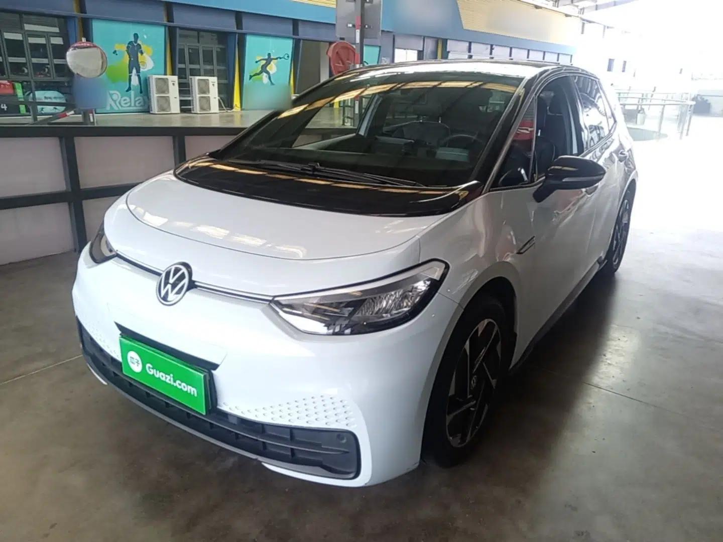 Volkswagen ID.3 2023 Pure Smart Edition — миниатюра 1