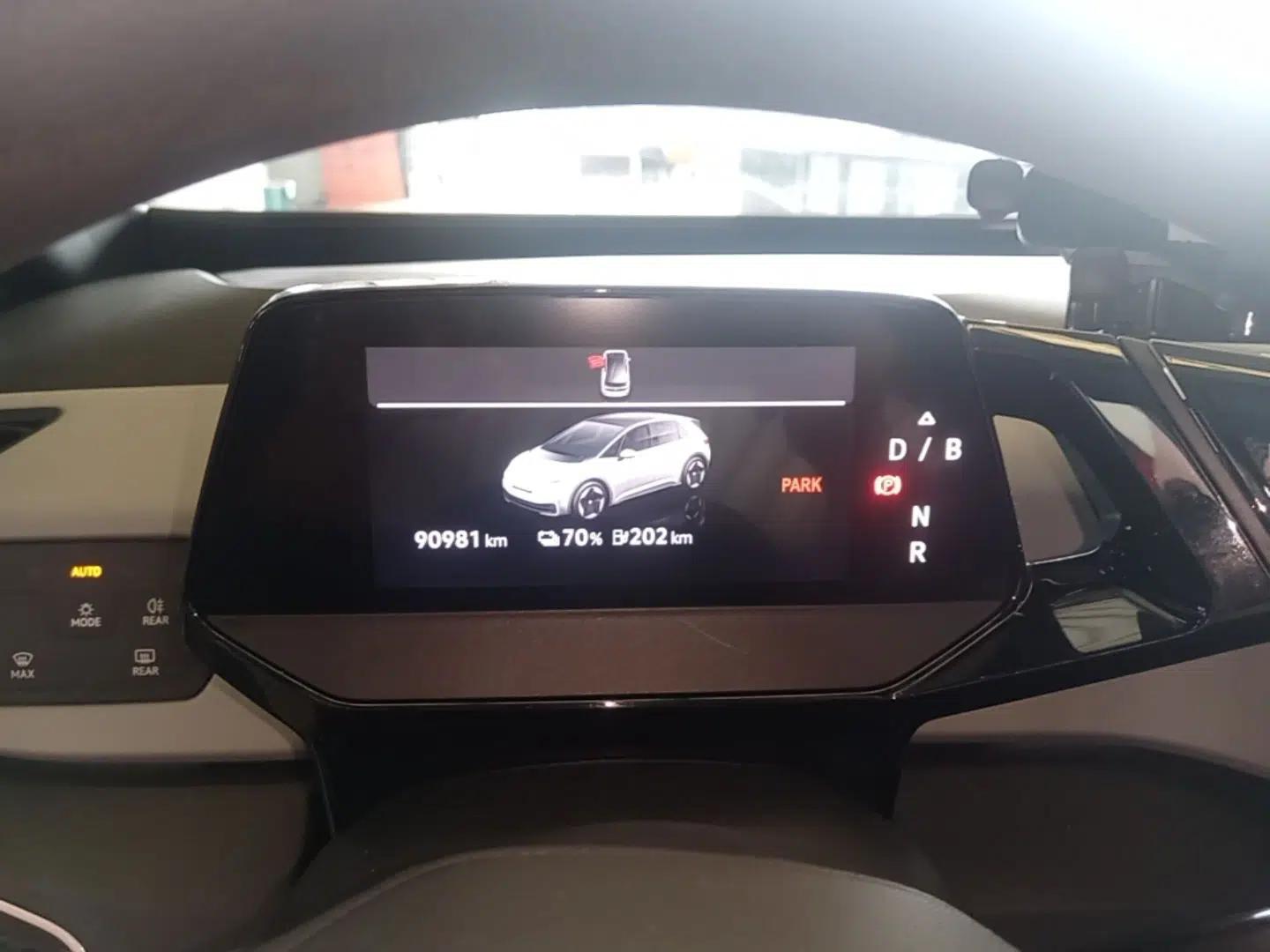 Volkswagen ID.3 2023 Pure Smart Edition — миниатюра 14