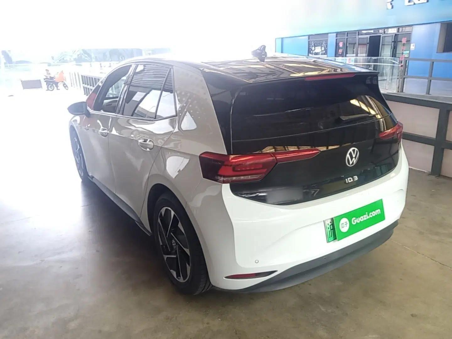 Volkswagen ID.3 2023 Pure Smart Edition — миниатюра 4