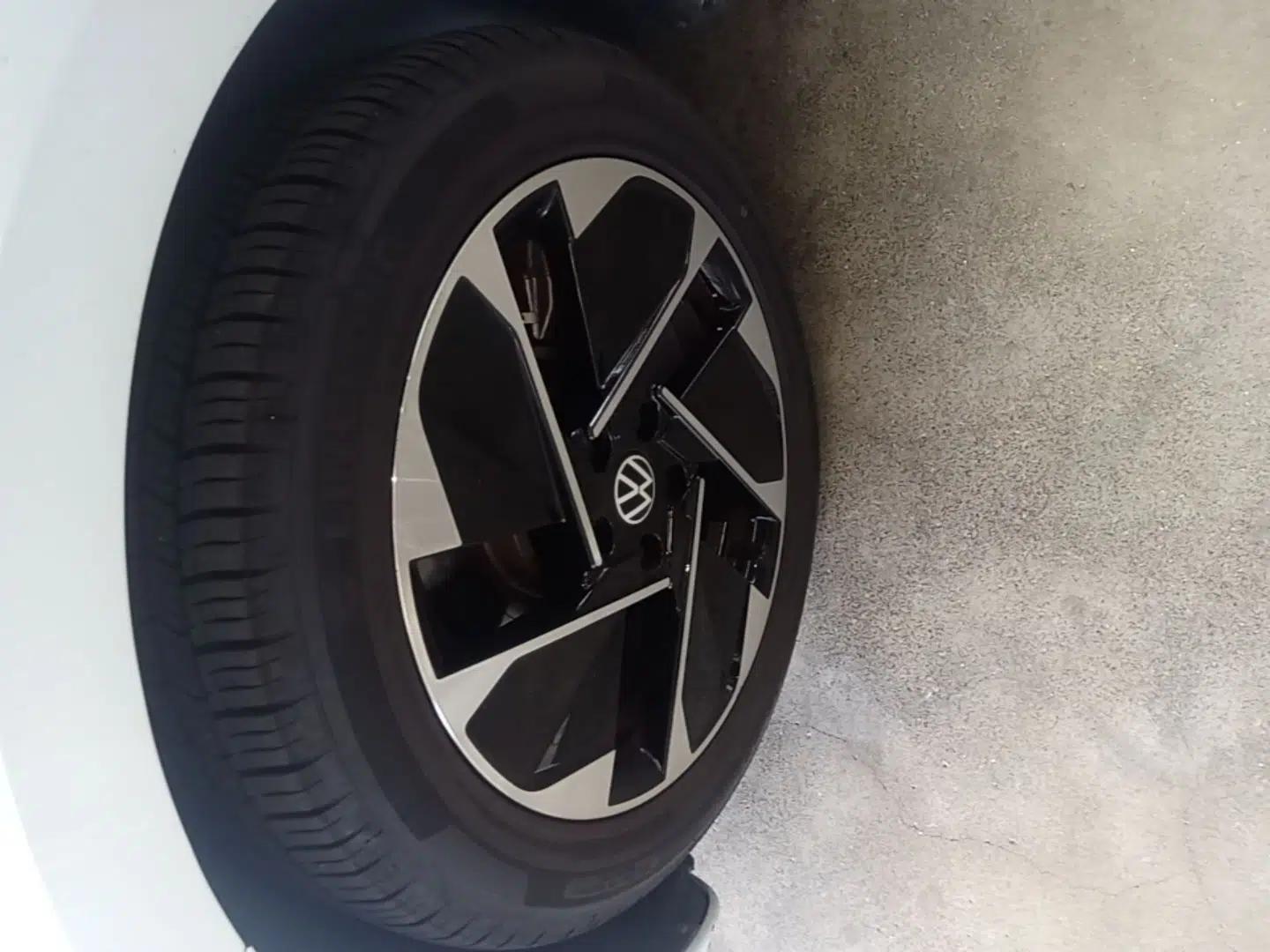 Volkswagen ID.3 2023 Pure Smart Edition — миниатюра 10
