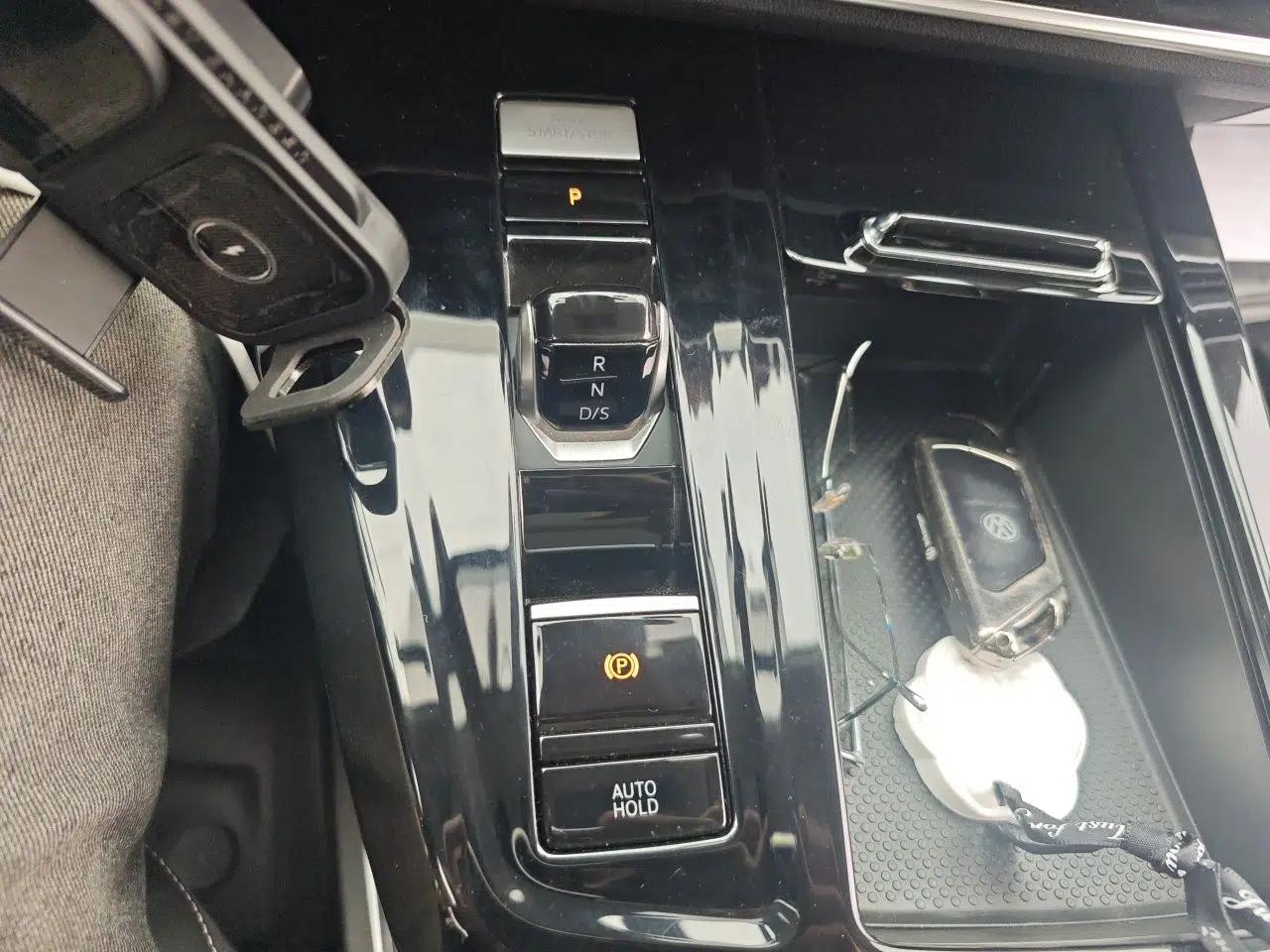 Volkswagen Talagon 2023 Facelift 380TSI All-Wheel-Drive Luxury Jiajing Pro 6-Seater — миниатюра 14