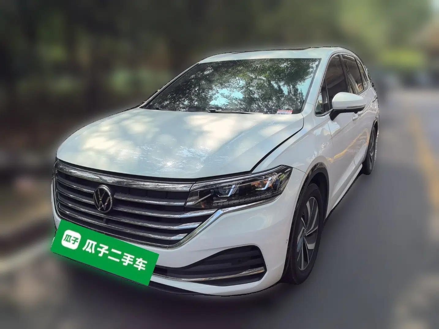 Volkswagen Viloran 2020 330TSI Luxury Edition — миниатюра 1