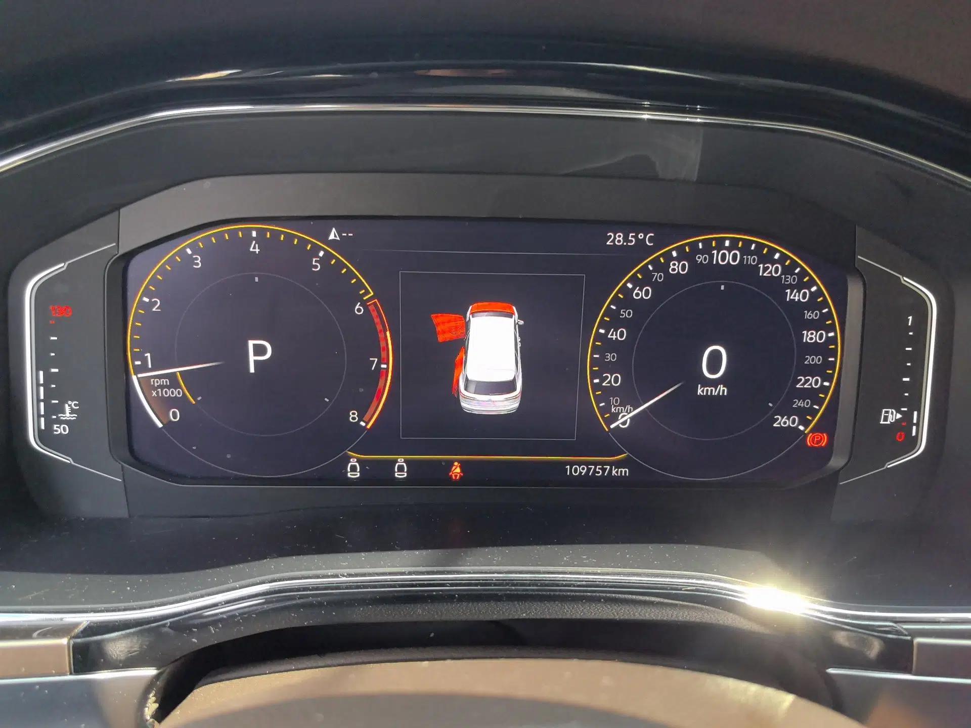 Volkswagen Viloran 2020 330TSI Luxury Edition — миниатюра 11