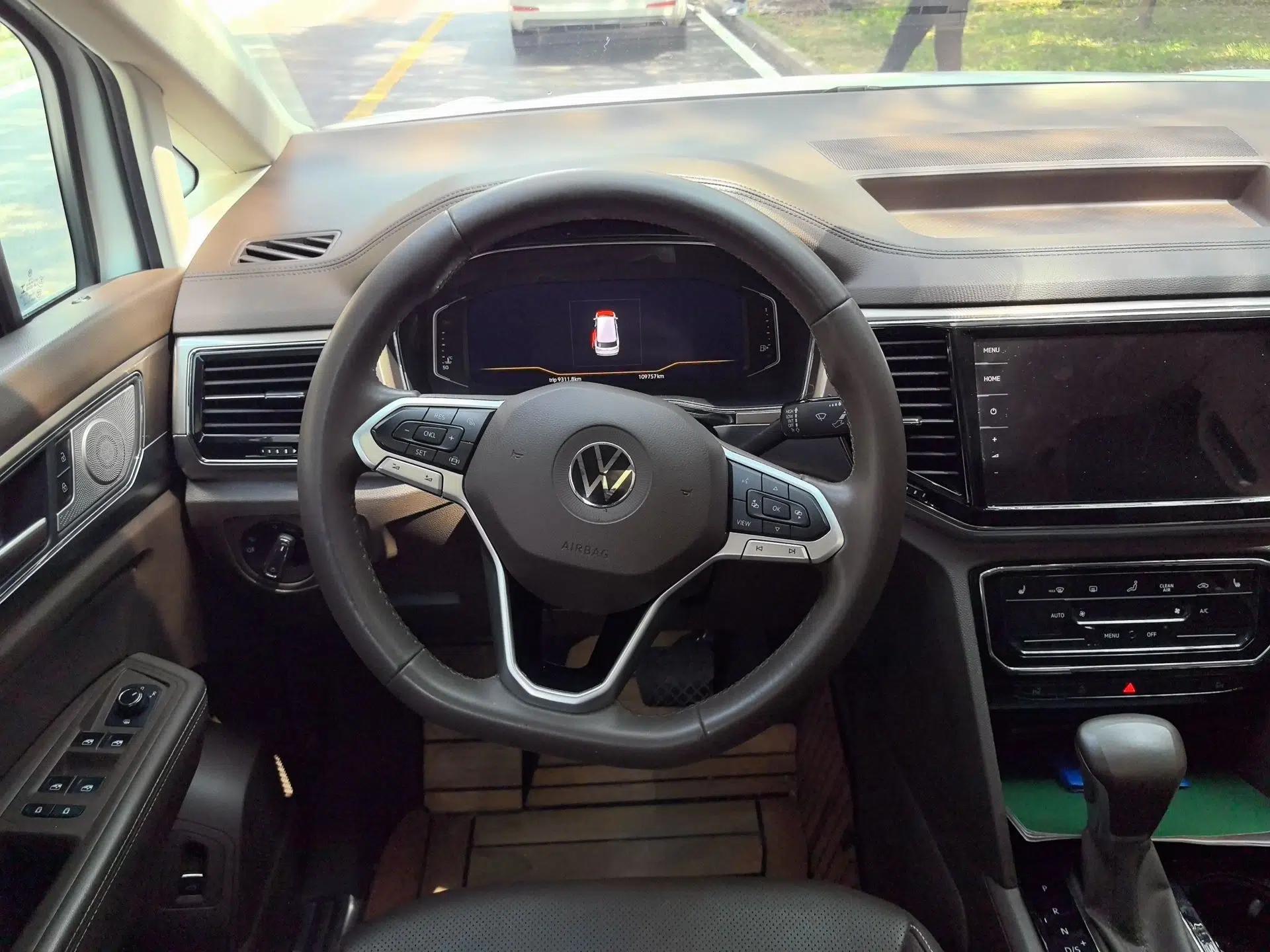 Volkswagen Viloran 2020 330TSI Luxury Edition — миниатюра 10