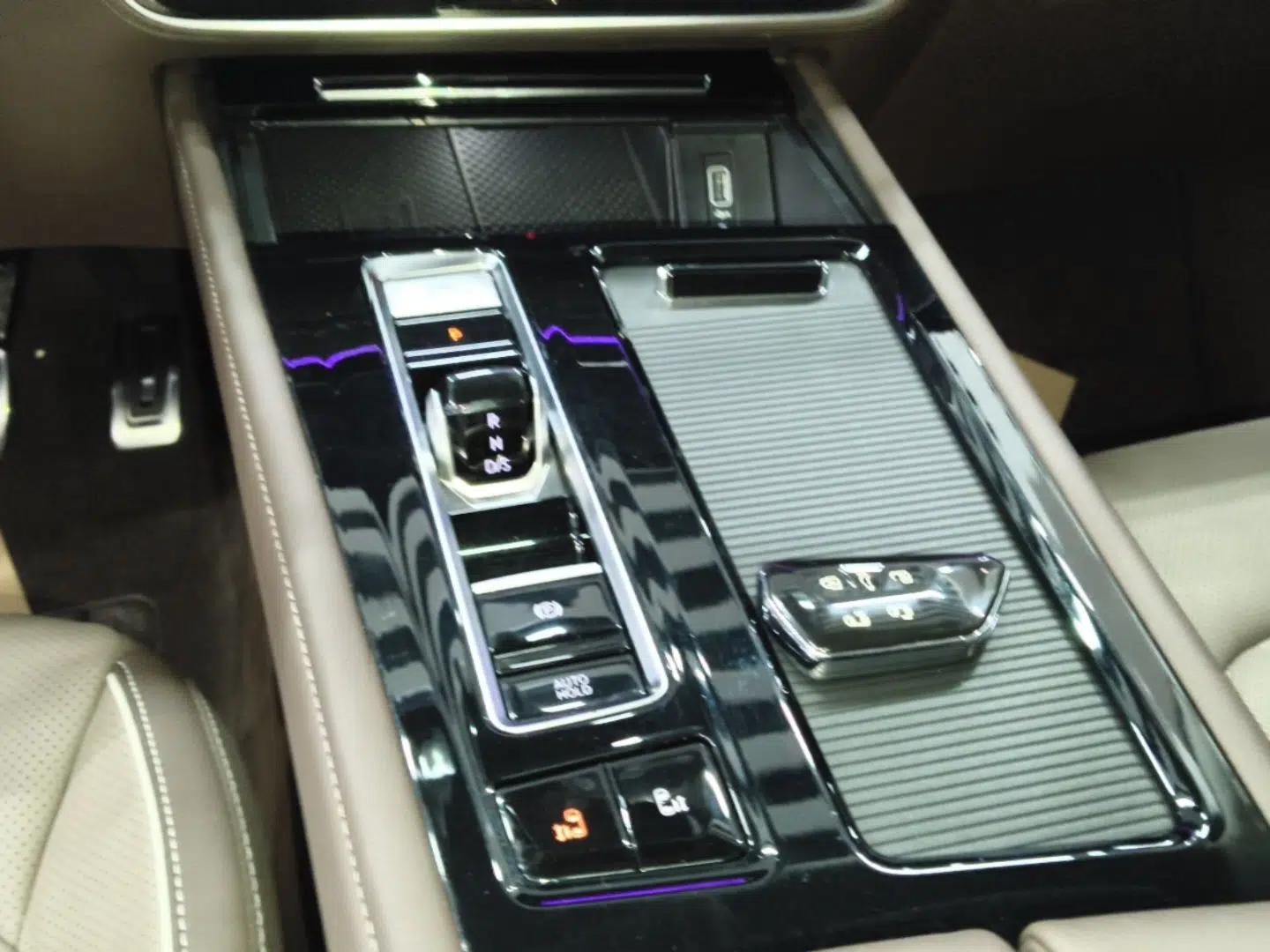 Volkswagen Viloran 2023 380TSI Prestige Edition — миниатюра 21
