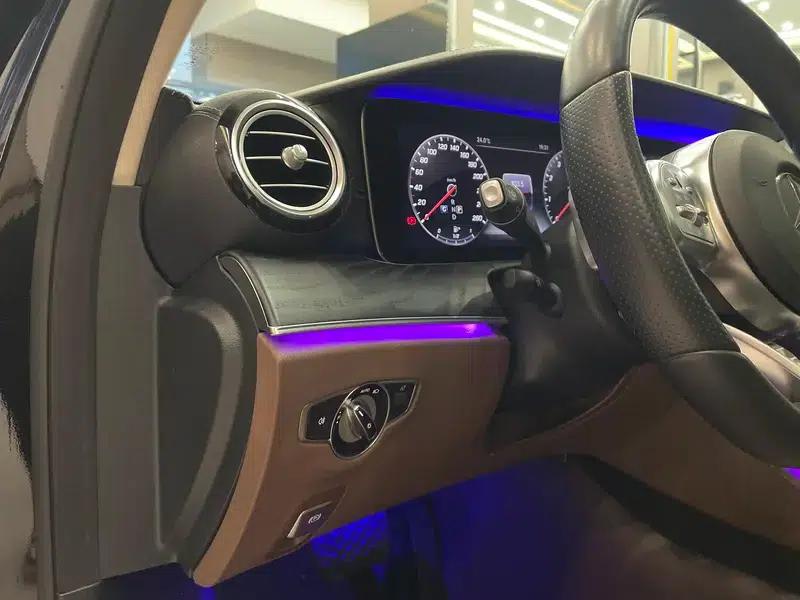 Mercedes-Benz E-Class 2019 Facelift E 300 L Fashion Model — миниатюра 21