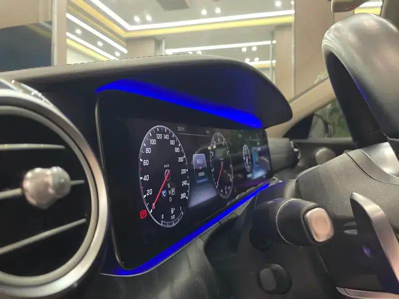 Mercedes-Benz E-Class 2019 Facelift E 300 L Fashion Model — миниатюра 9