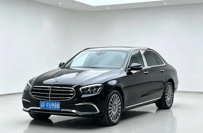 Mercedes-Benz E-Class 2021 E 300 L Fashion Sedan — миниатюра 1