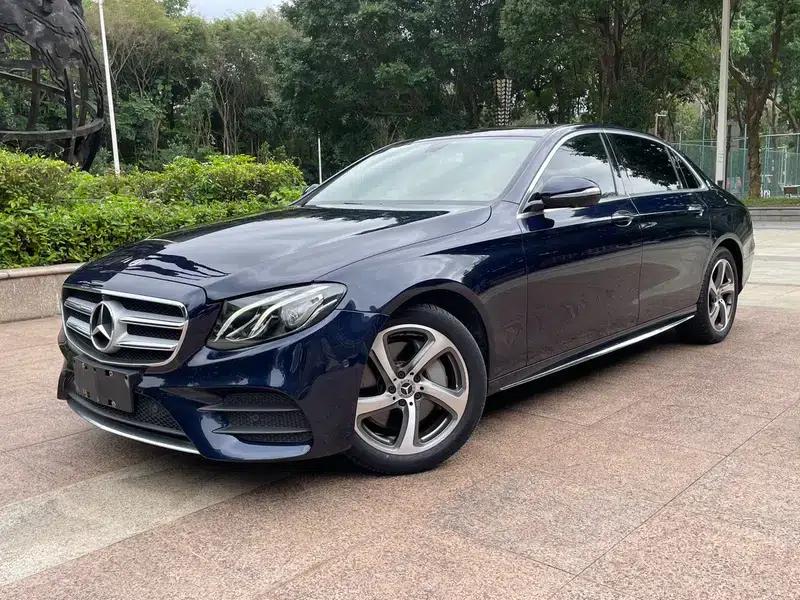 Mercedes-Benz E-Class 2018 Facelift E 300 L Sport Style — миниатюра 1