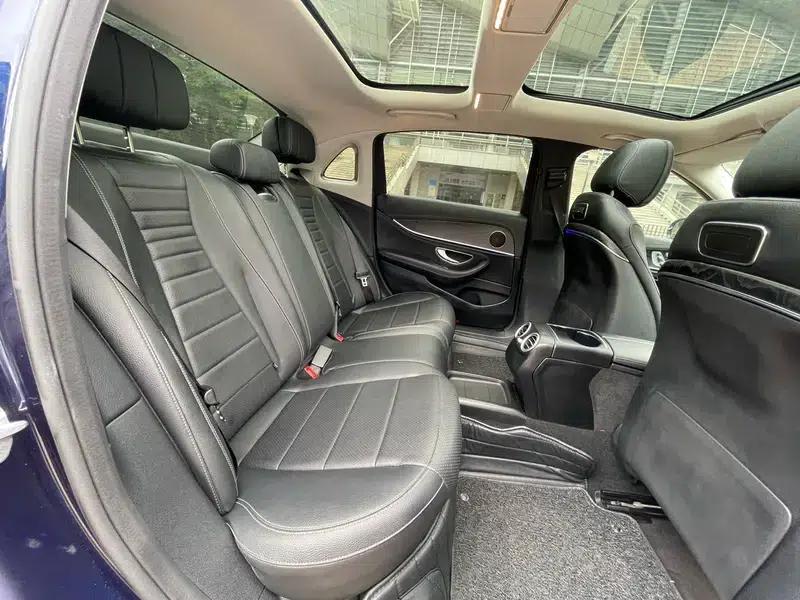 Mercedes-Benz E-Class 2018 Facelift E 300 L Sport Style — миниатюра 14