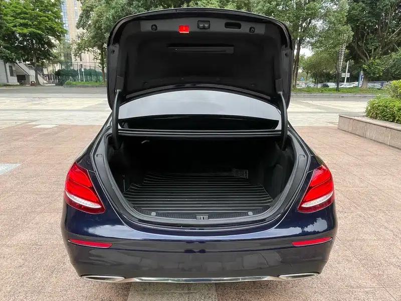 Mercedes-Benz E-Class 2018 Facelift E 300 L Sport Style — миниатюра 22