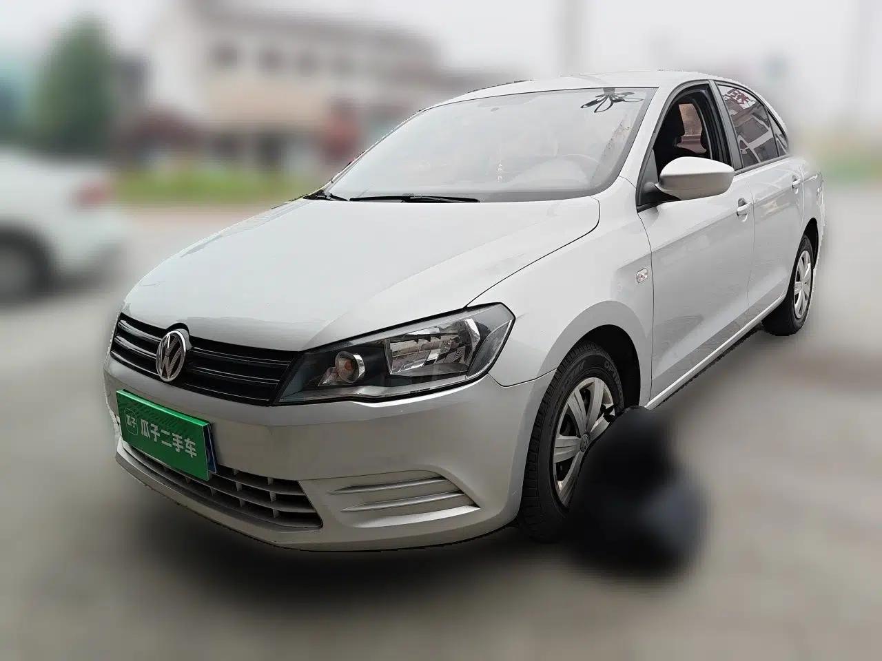 Volkswagen Jetta 2015 Zhuihui Edition 1.4L Manual Fashion Model — миниатюра 1
