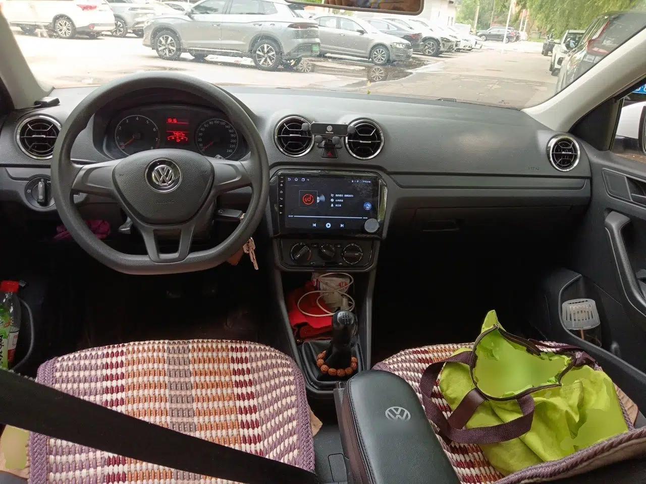 Volkswagen Jetta 2019 Dream Edition 1.4L Manual Fashion Version — миниатюра 9