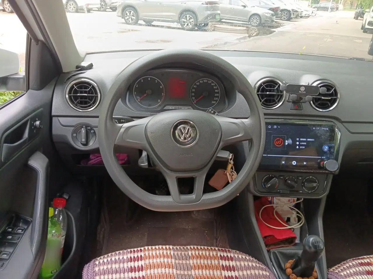 Volkswagen Jetta 2019 Dream Edition 1.4L Manual Fashion Version — миниатюра 10