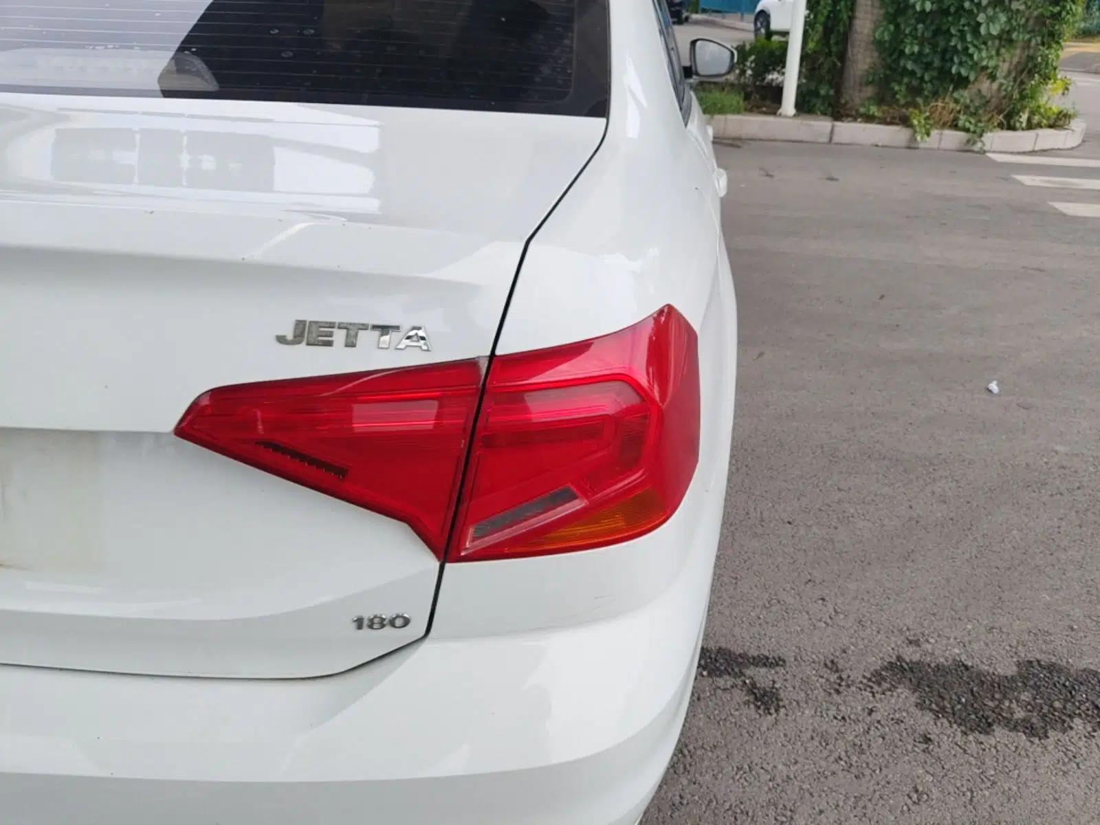 Volkswagen Jetta 2019 Dream Edition 1.5L Manual Fashion Version — миниатюра 14