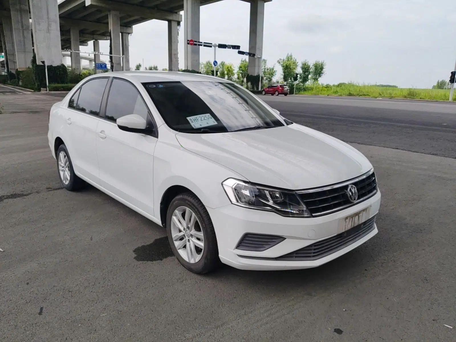 Volkswagen Jetta 2019 Dream Edition 1.5L Manual Fashion Version — миниатюра 3