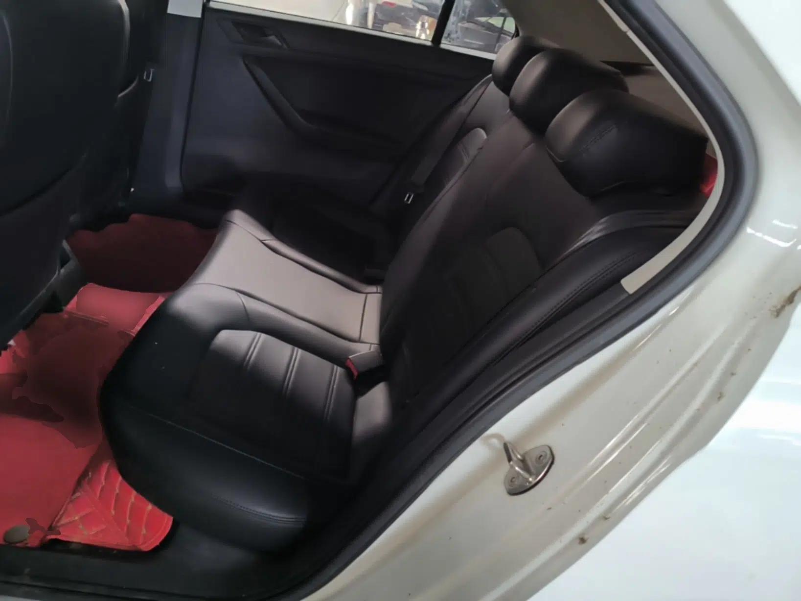 Volkswagen Jetta 2019 Dream Edition 1.4L Manual Fashion Version — миниатюра 20