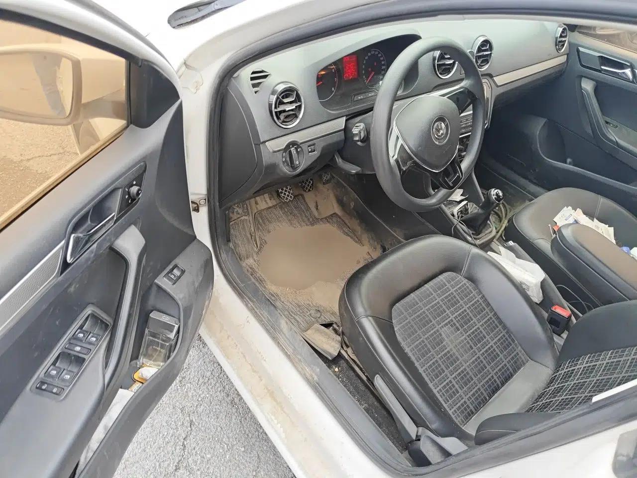 Volkswagen Jetta 2017 1.5L Manual Comfort Model — миниатюра 16