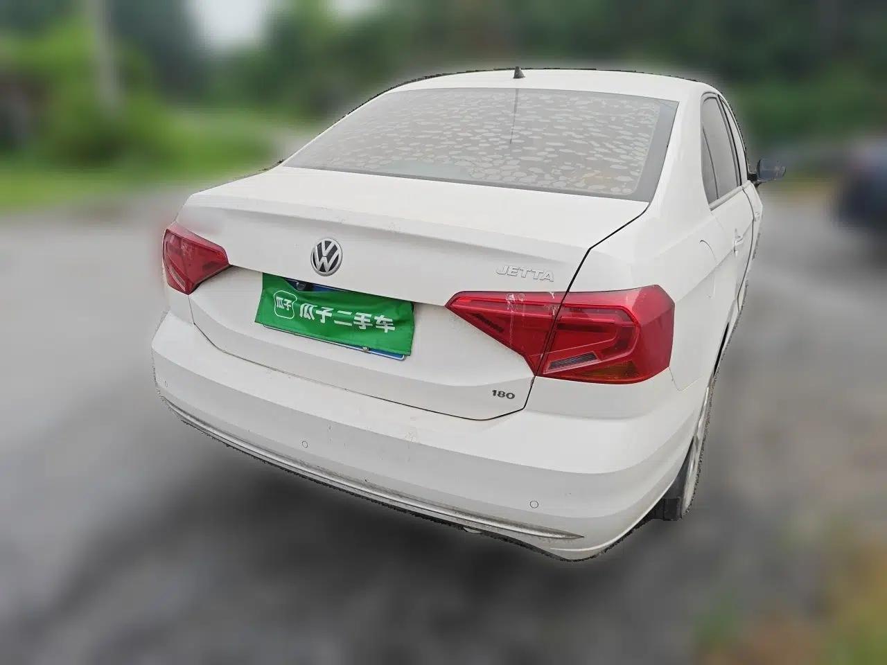 Volkswagen Jetta 2017 1.5L Manual Comfort Model — миниатюра 5