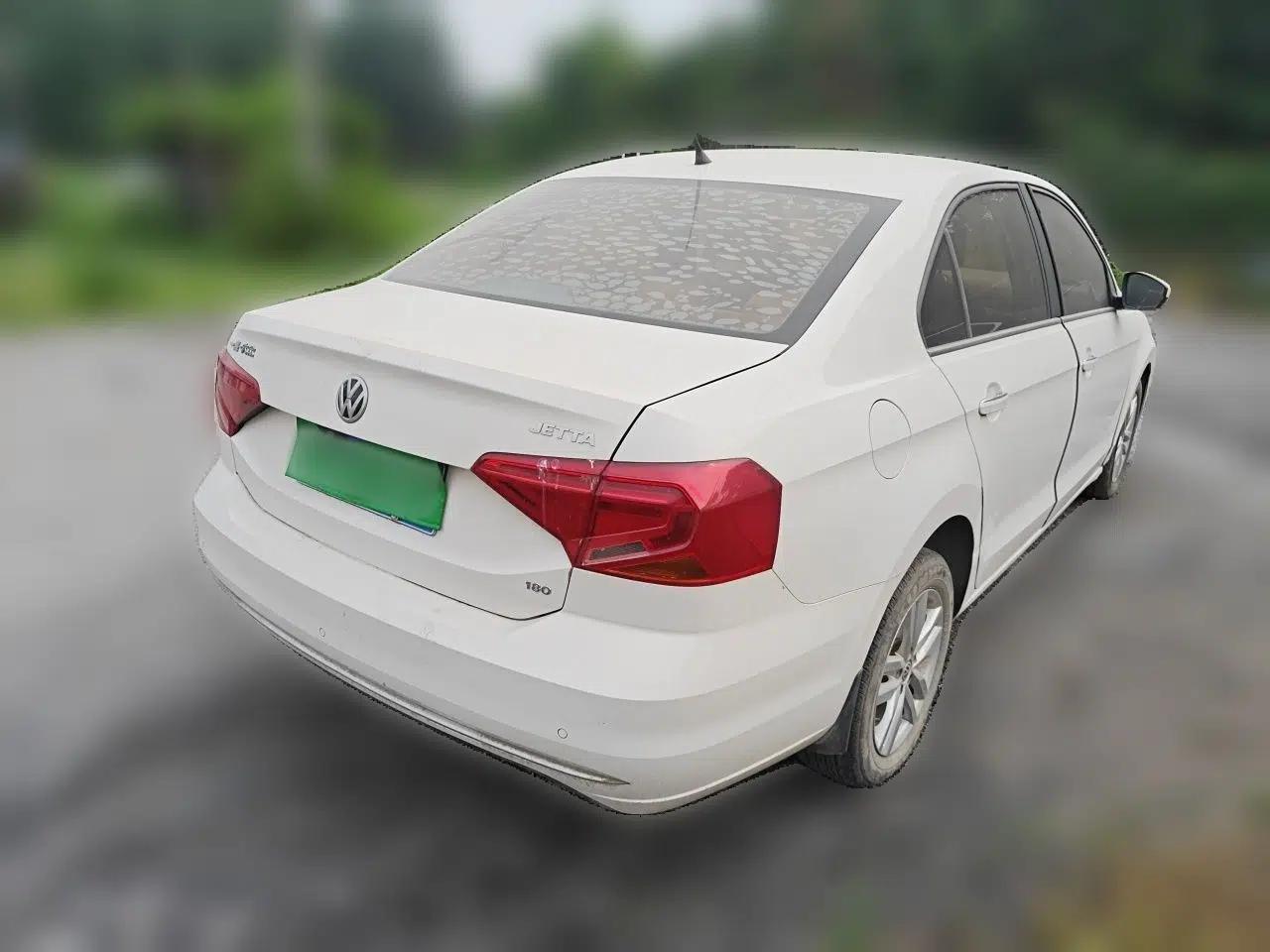 Volkswagen Jetta 2017 1.5L Manual Comfort Model — миниатюра 6