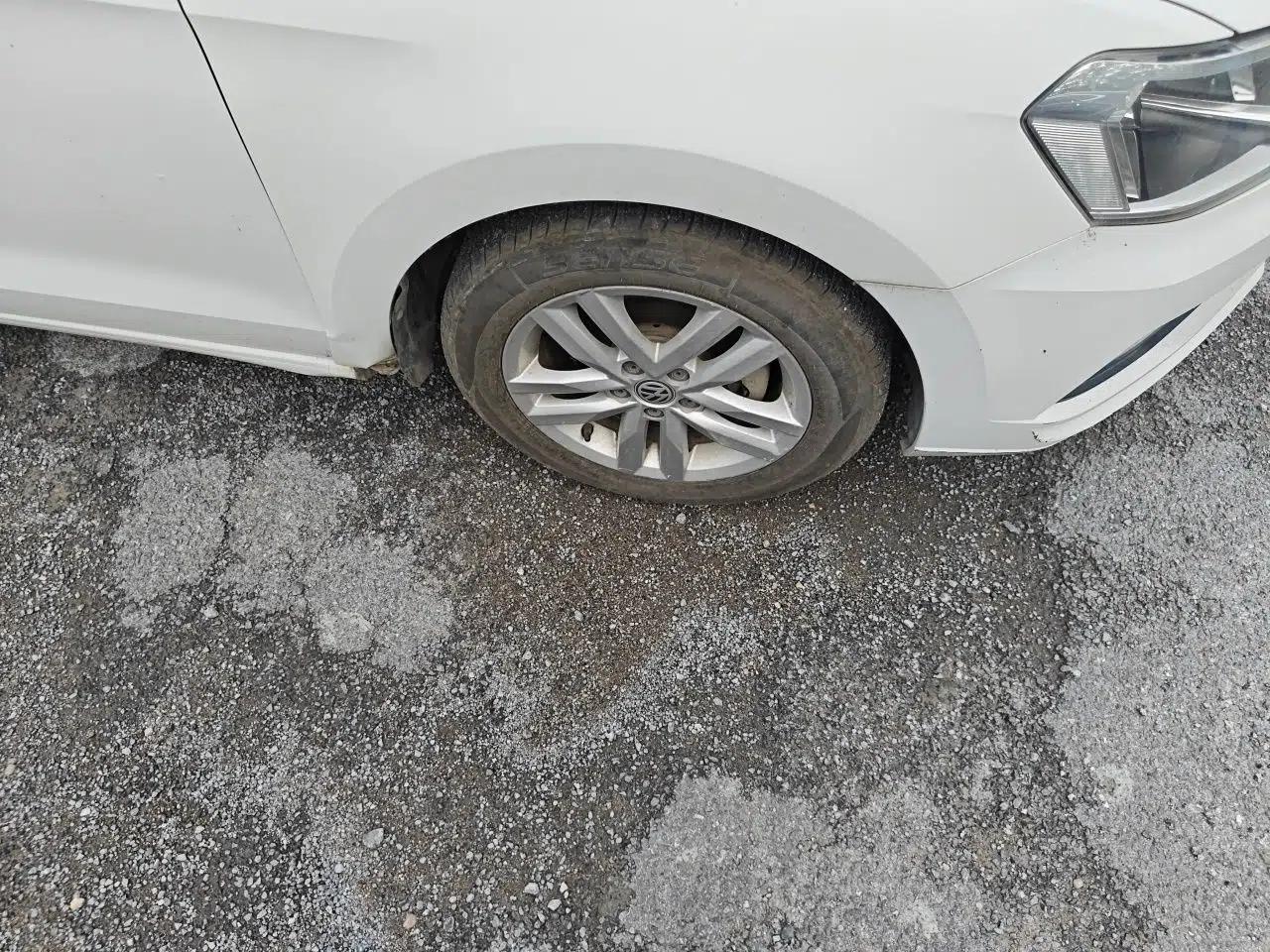 Volkswagen Jetta 2017 1.5L Manual Comfort Model — миниатюра 8