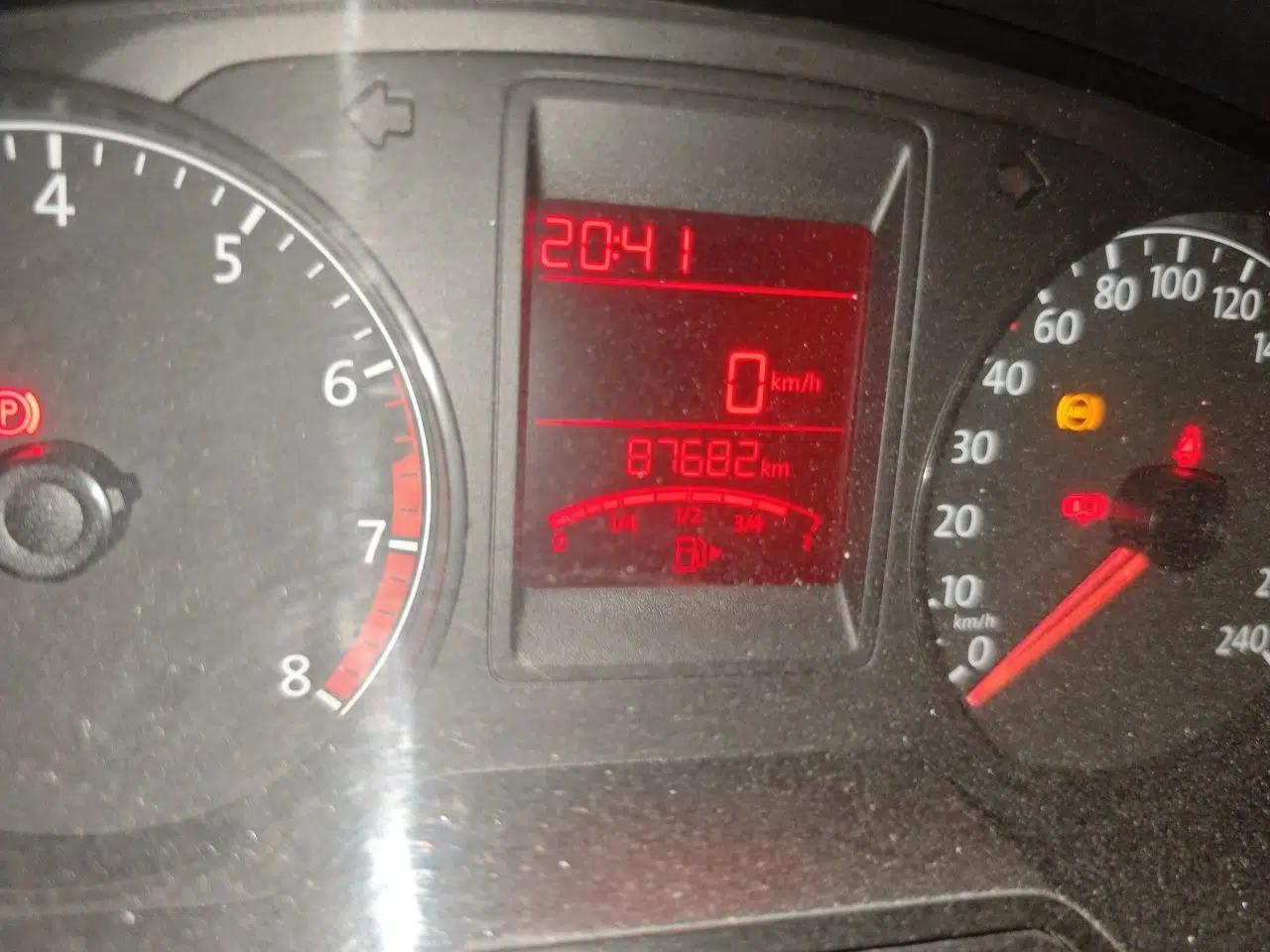 Volkswagen Jetta 2015 Zhuihui Edition 1.6L Manual Comfort Model — миниатюра 12