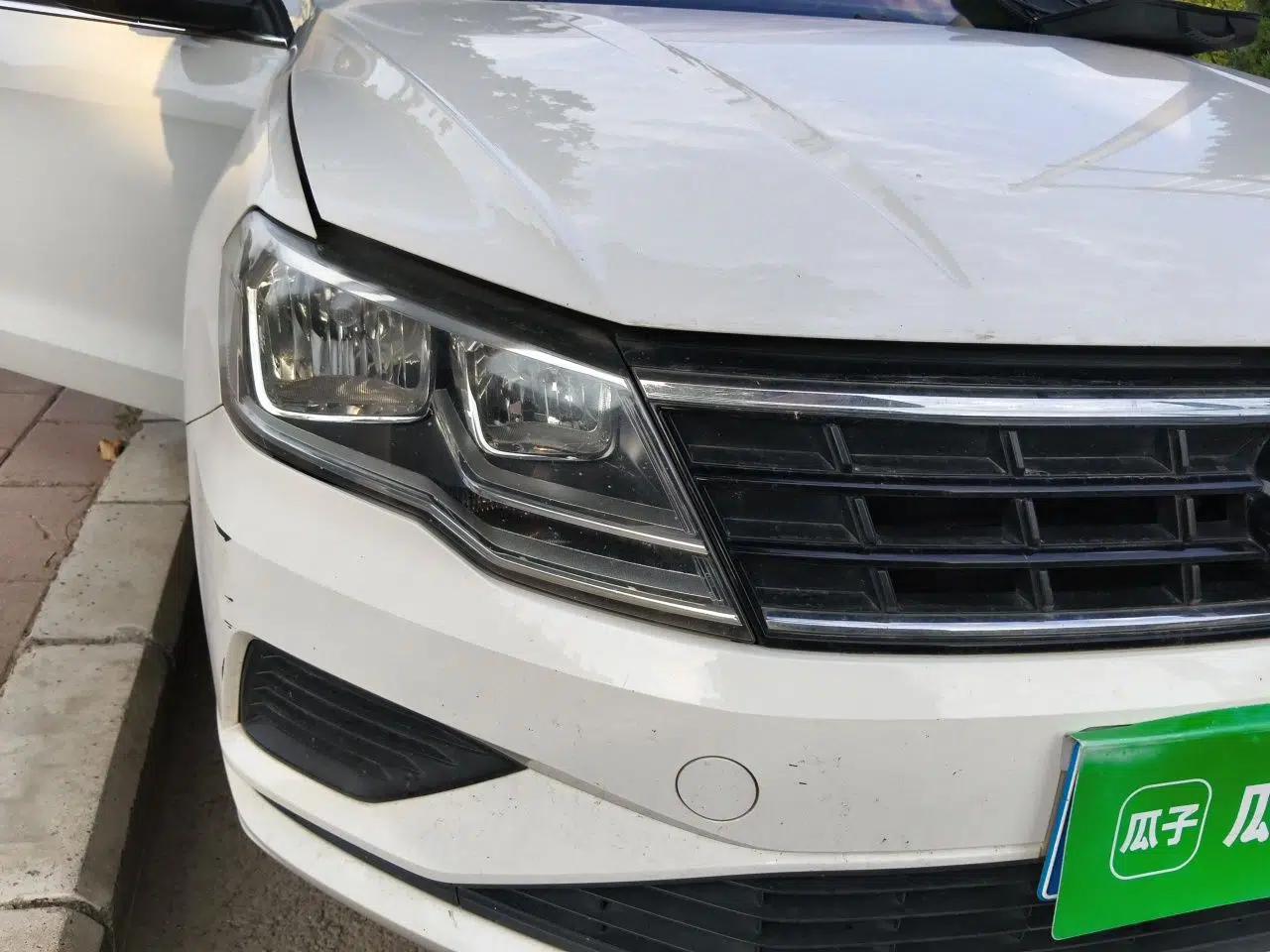 Volkswagen Jetta 2017 1.5L Manual Fashion Edition — миниатюра 7