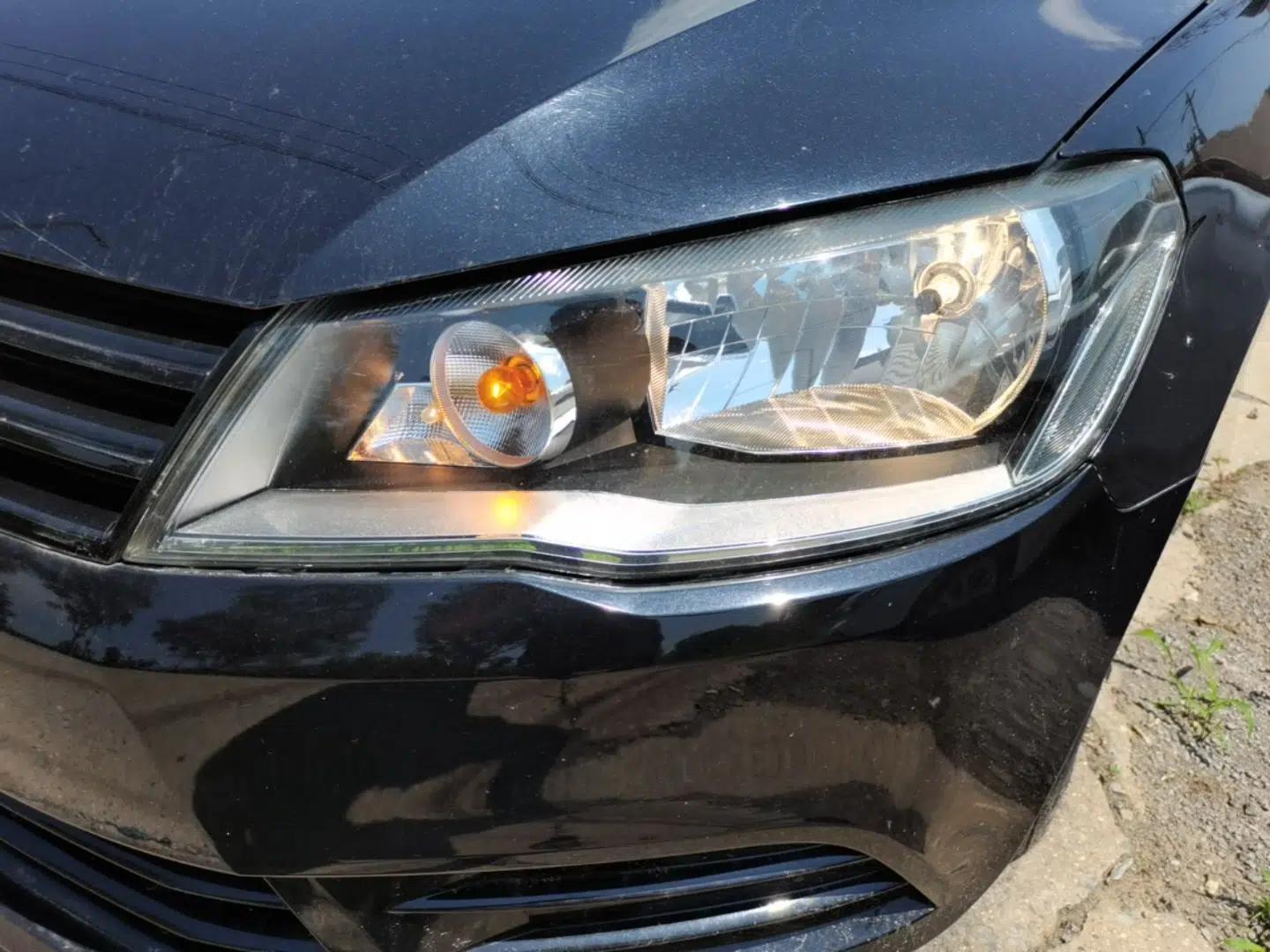 Volkswagen Jetta 2015 Value Edition 1.6L Manual Fashionable Style — миниатюра 8