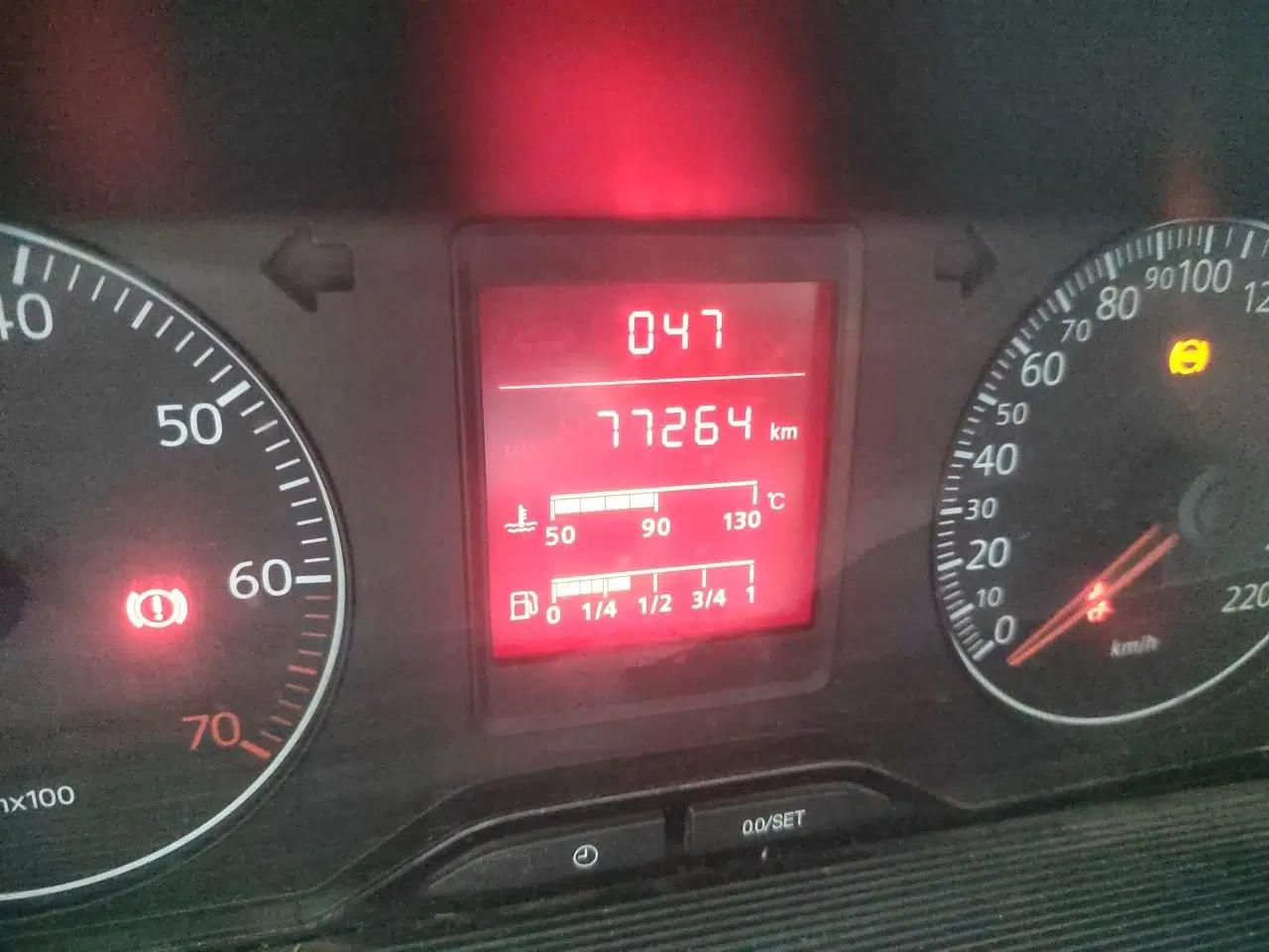 Volkswagen Jetta 2010 1.6L Partner — миниатюра 12