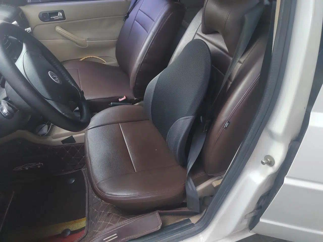 Volkswagen Jetta 2010 1.6L Partner — миниатюра 15