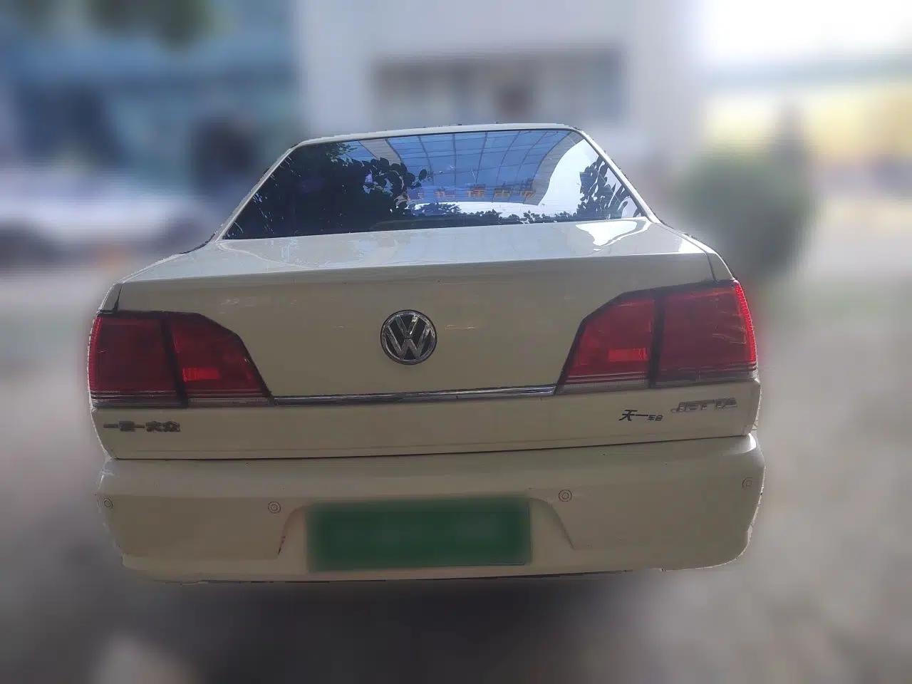 Volkswagen Jetta 2010 1.6L Partner — миниатюра 5