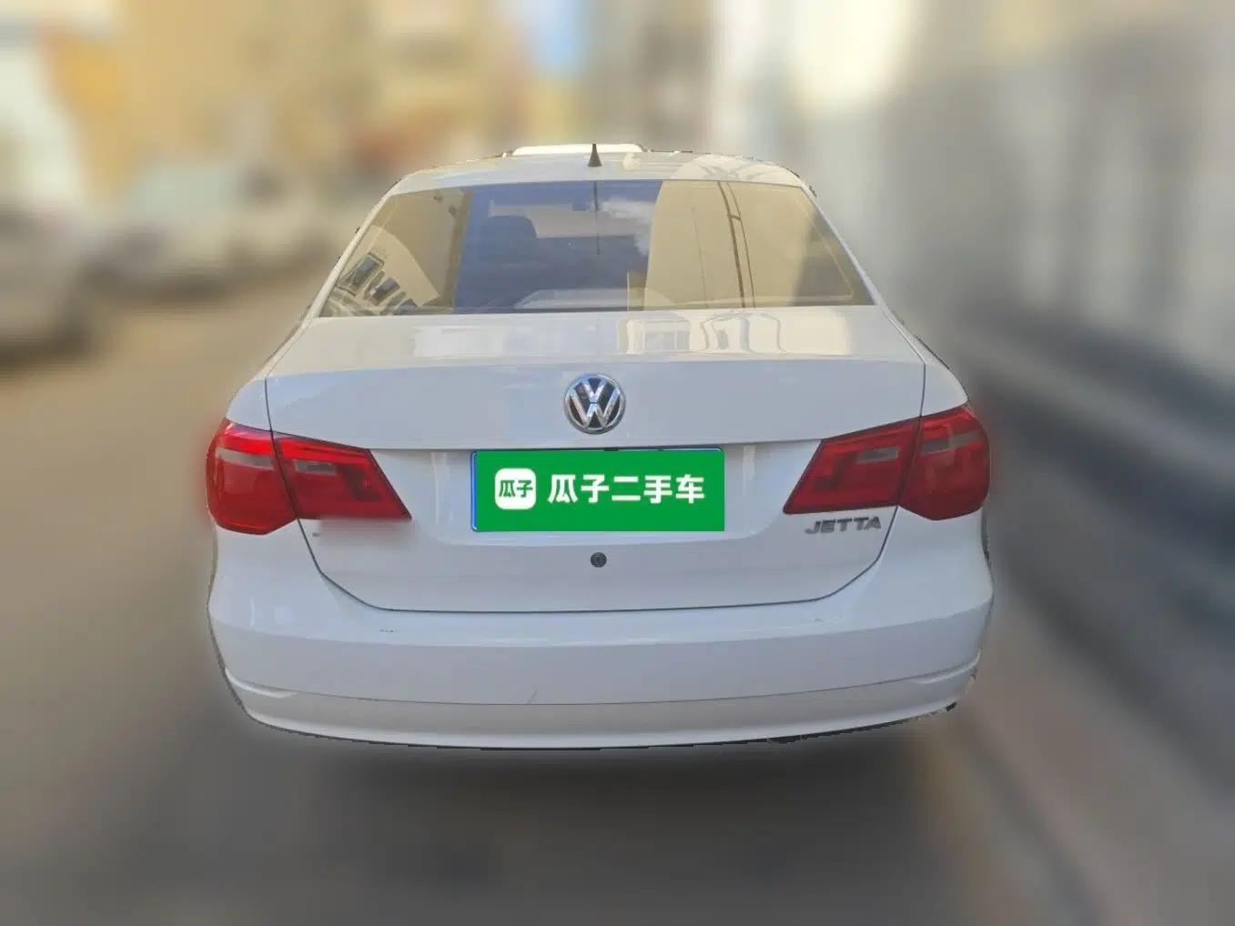 Volkswagen Jetta 2013 1.6L Automatic Fashion Model — миниатюра 5