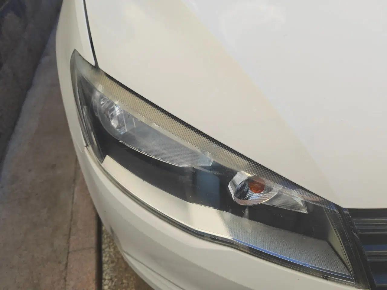 Volkswagen Jetta 2013 1.6L Automatic Fashion Model — миниатюра 7