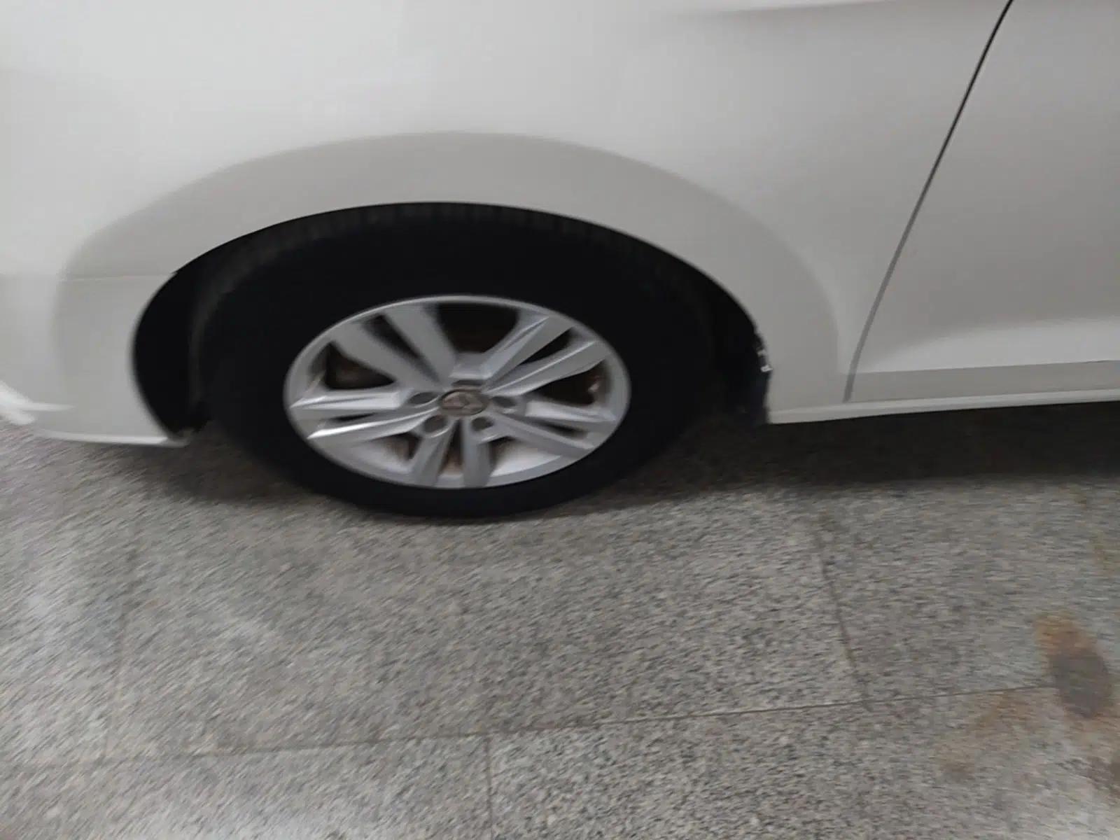 Volkswagen Jetta 2017 1.4L Manual Fashion Edition — миниатюра 10