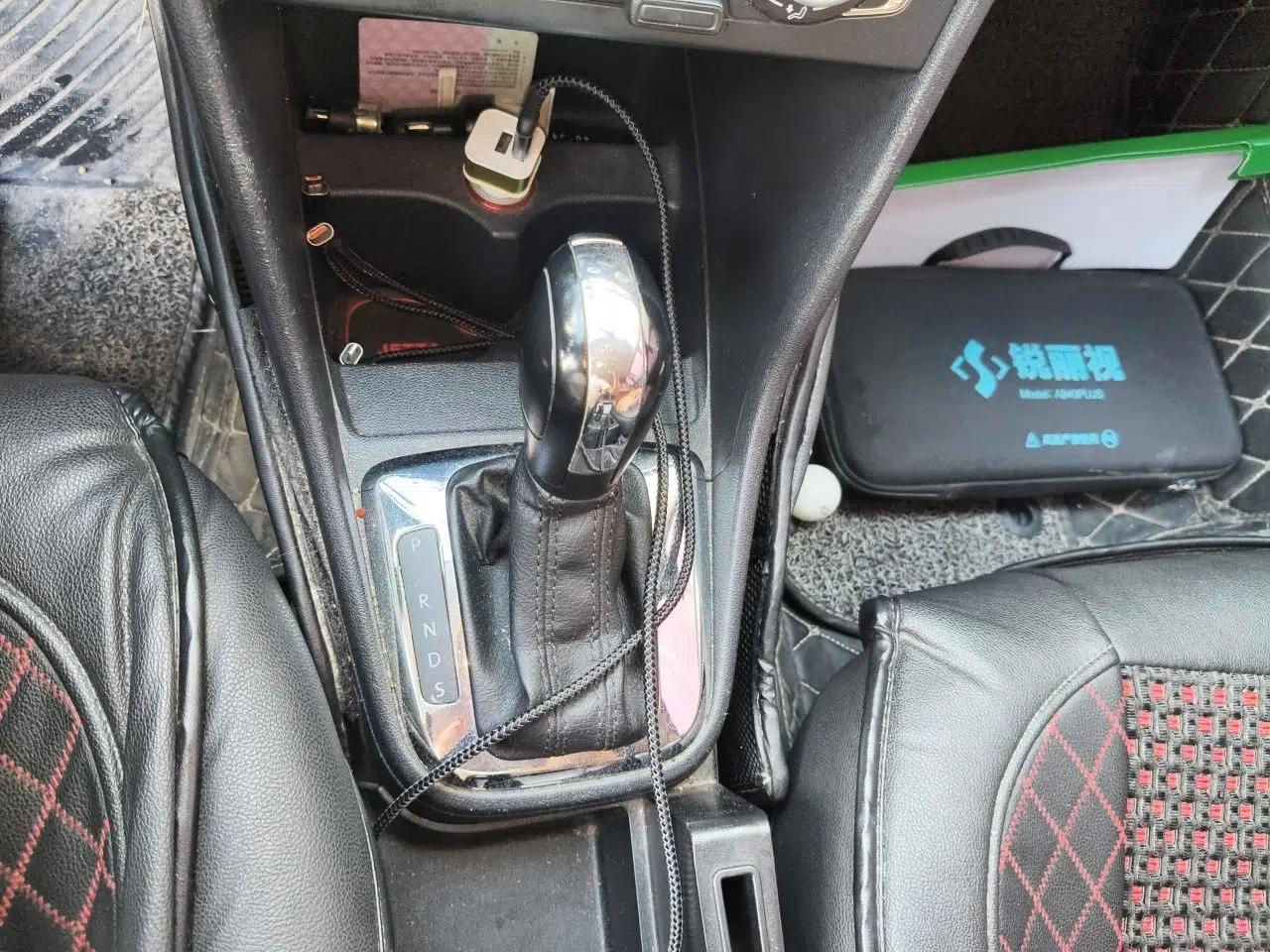 Volkswagen Jetta 2015 Value Edition 1.6L Automatic Comfort Version — миниатюра 14