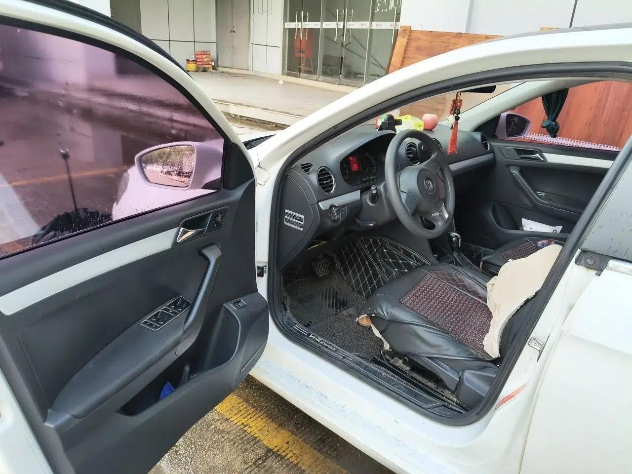 Volkswagen Jetta 2015 Value Edition 1.6L Automatic Comfort Version — миниатюра 16