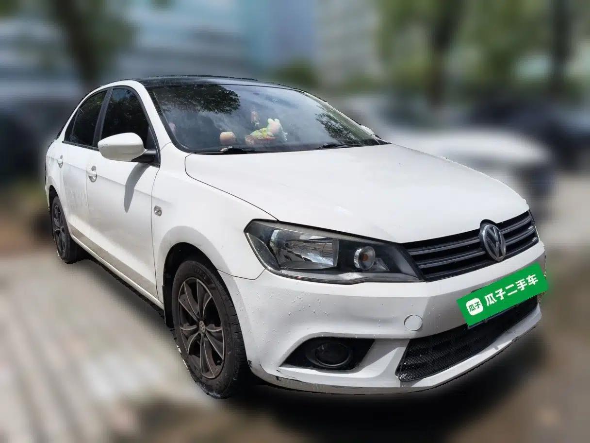 Volkswagen Jetta 2015 Value Edition 1.6L Automatic Comfort Version — миниатюра 3