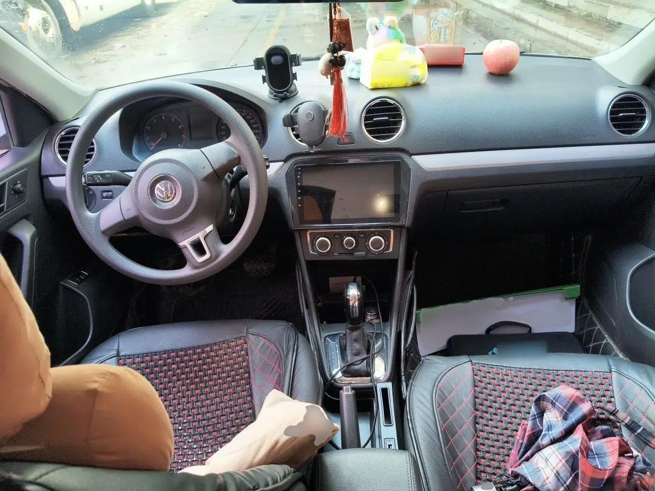 Volkswagen Jetta 2015 Value Edition 1.6L Automatic Comfort Version — миниатюра 9