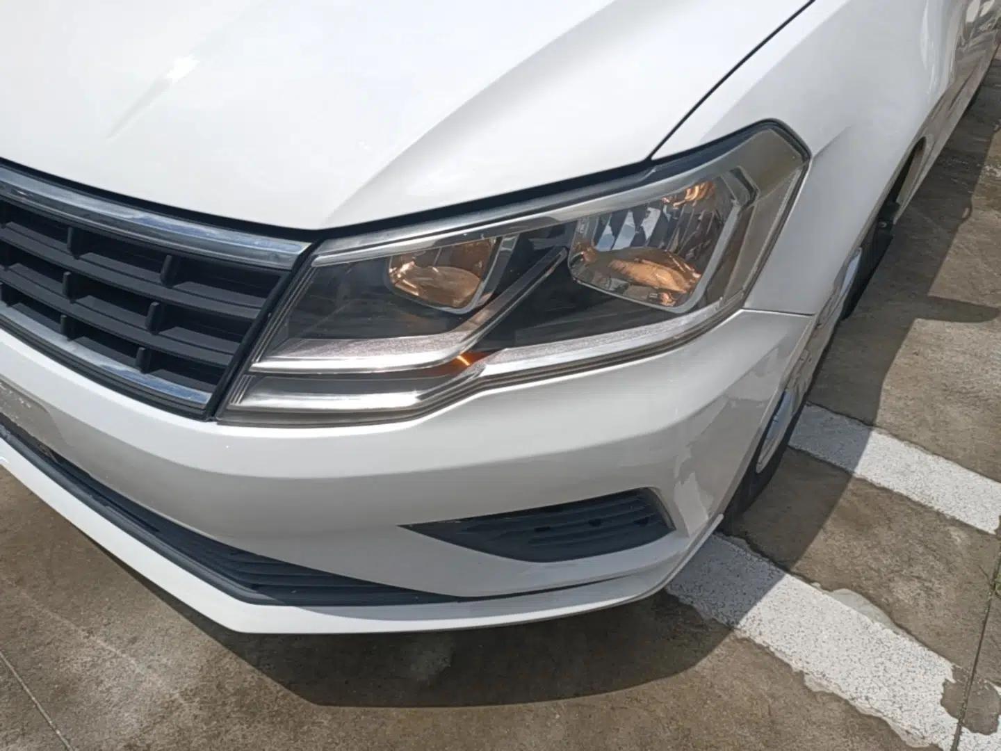 Volkswagen Jetta 2017 1.5L Manual Fashion Edition — миниатюра 8