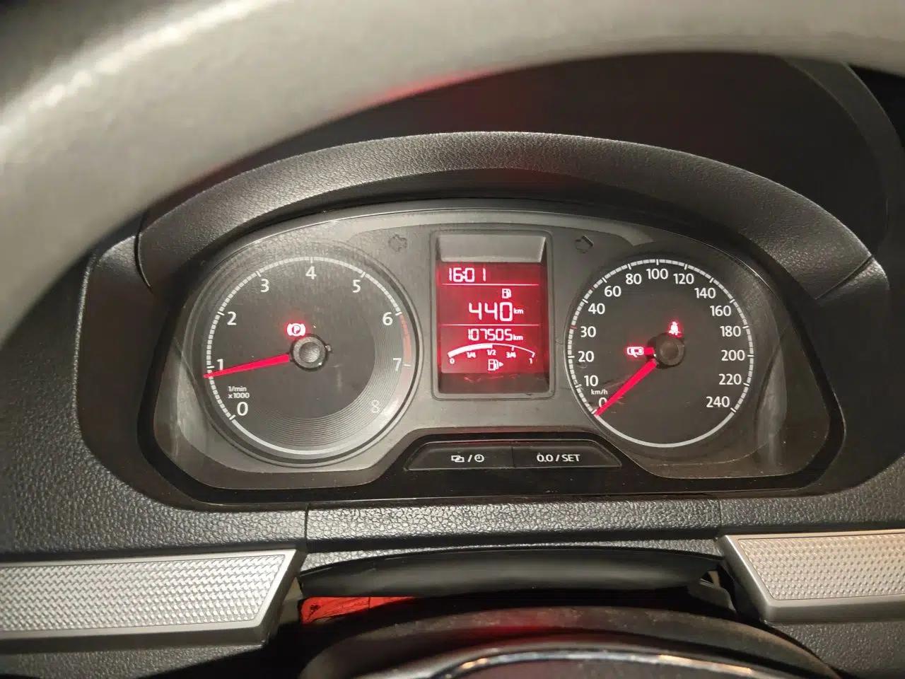 Volkswagen Jetta 2017 1.4L Manual Comfort Model — миниатюра 11