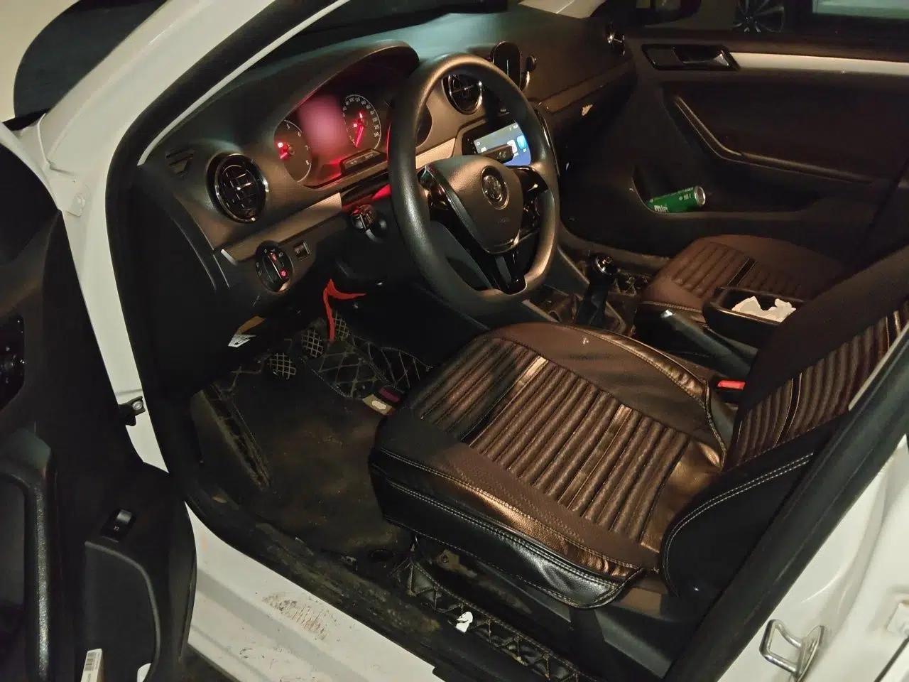 Volkswagen Jetta 2017 1.4L Manual Comfort Model — миниатюра 16