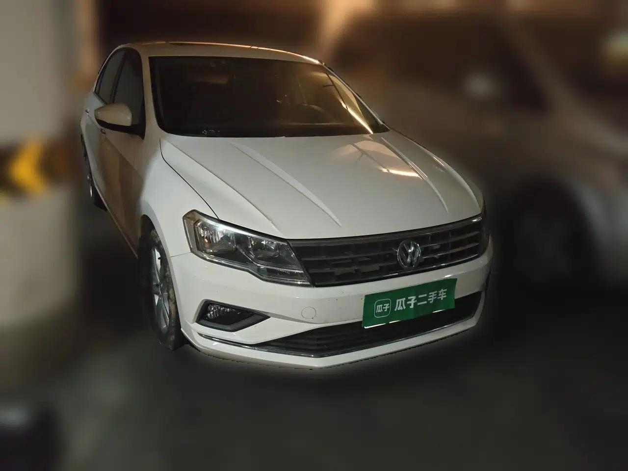 Volkswagen Jetta 2017 1.4L Manual Comfort Model — миниатюра 3