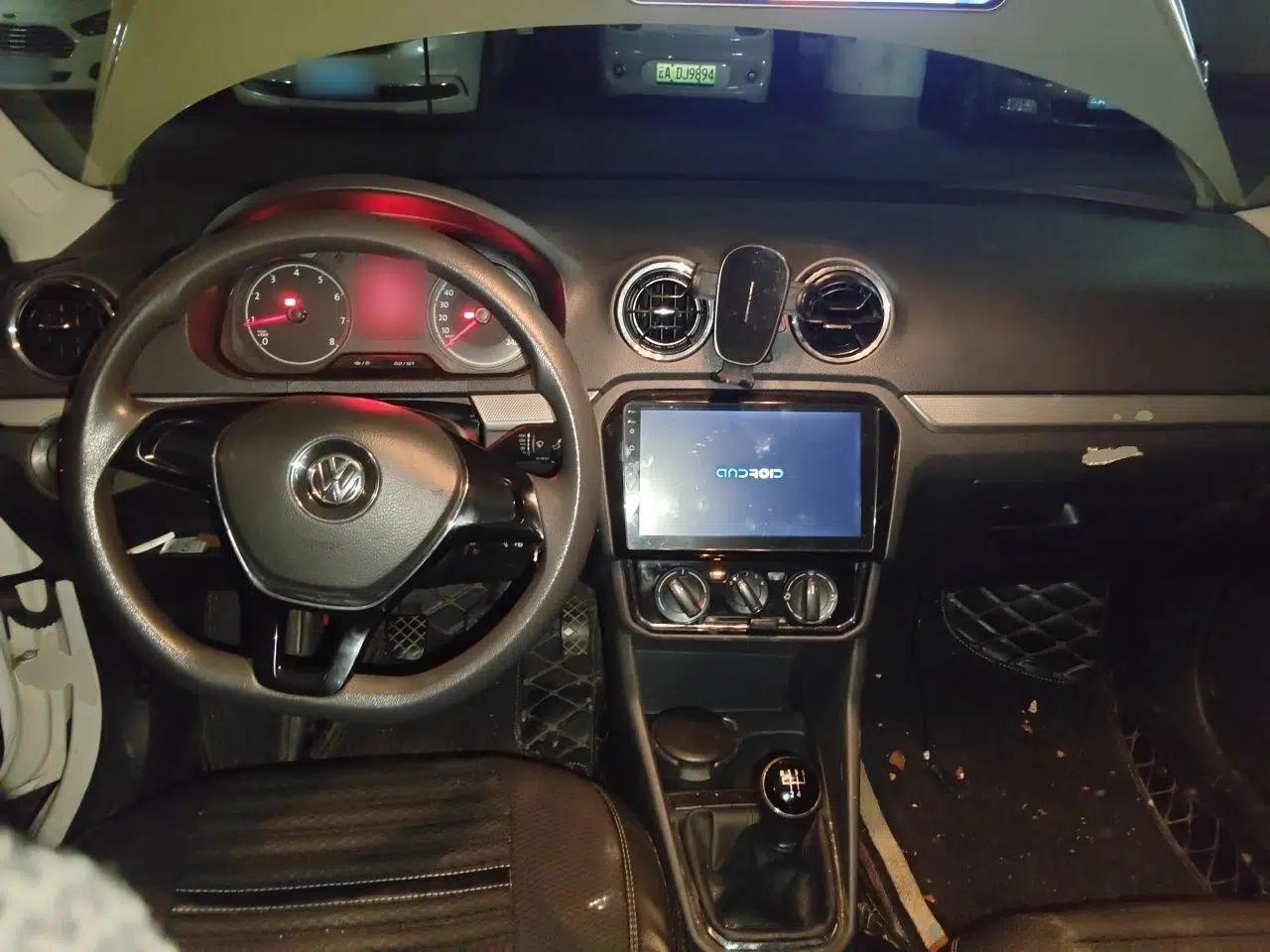 Volkswagen Jetta 2017 1.4L Manual Comfort Model — миниатюра 9