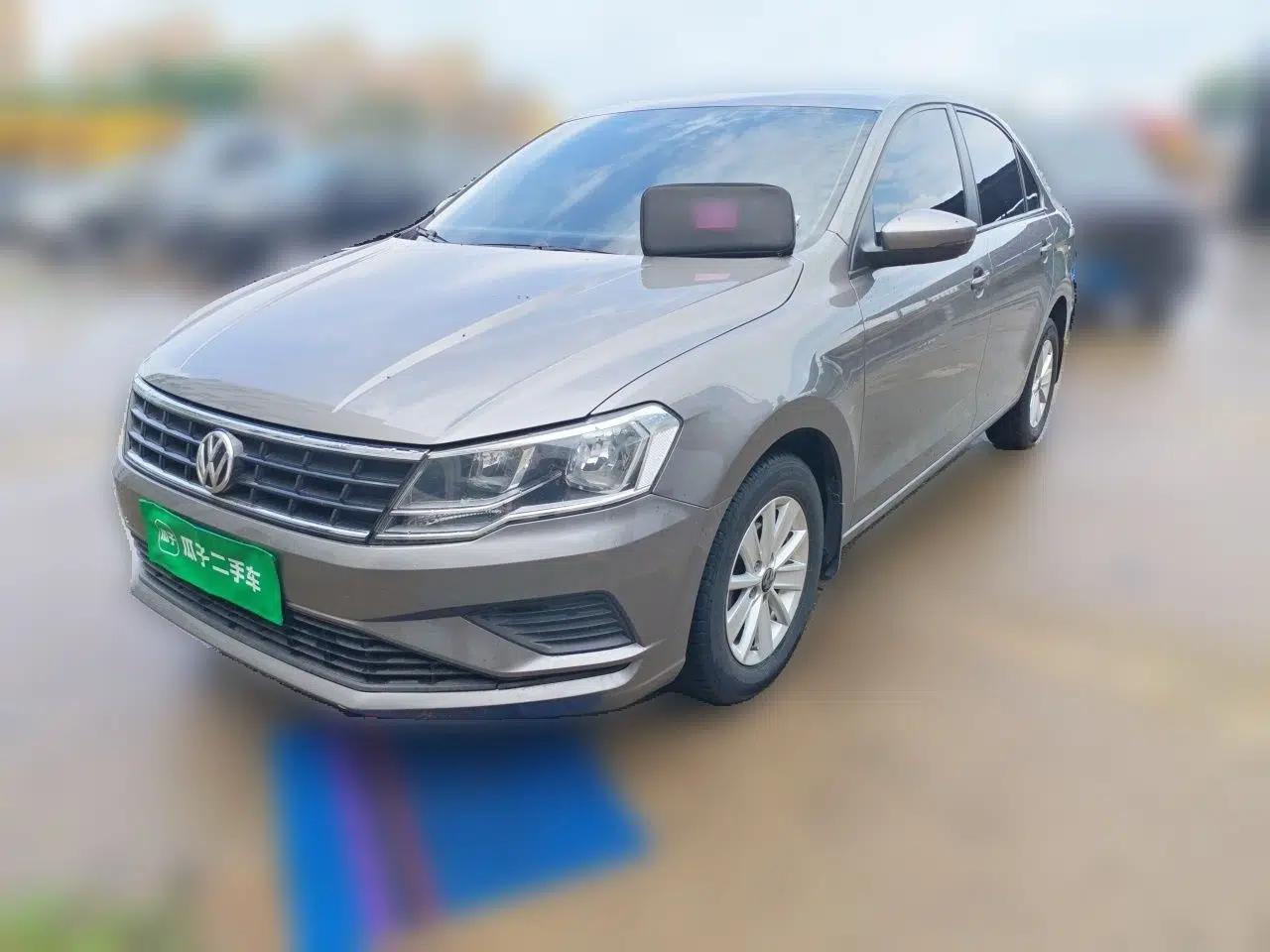 Volkswagen Jetta 2017 1.4L Manual Fashion Edition — миниатюра 1