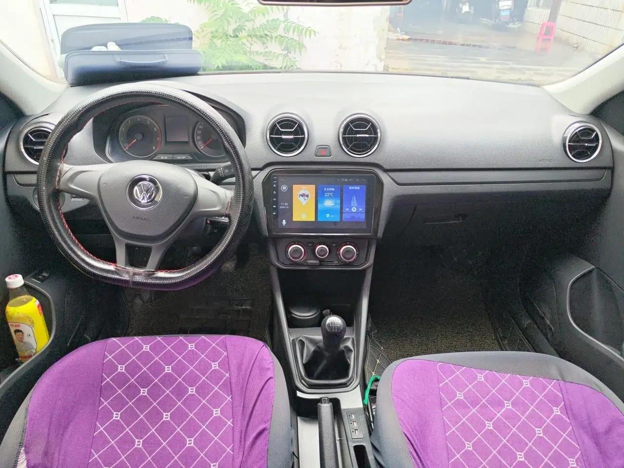 Volkswagen Jetta 2017 1.4L Manual Fashion Edition — миниатюра 9