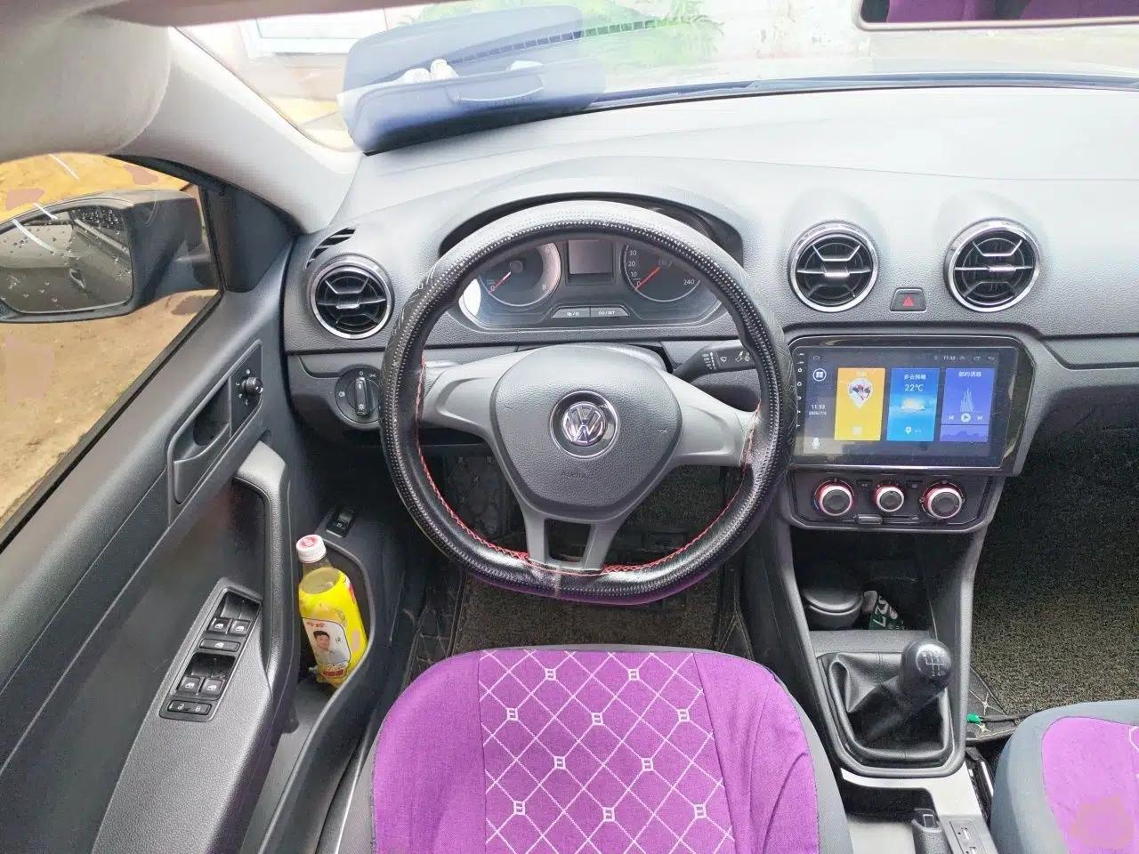 Volkswagen Jetta 2017 1.4L Manual Fashion Edition — миниатюра 10